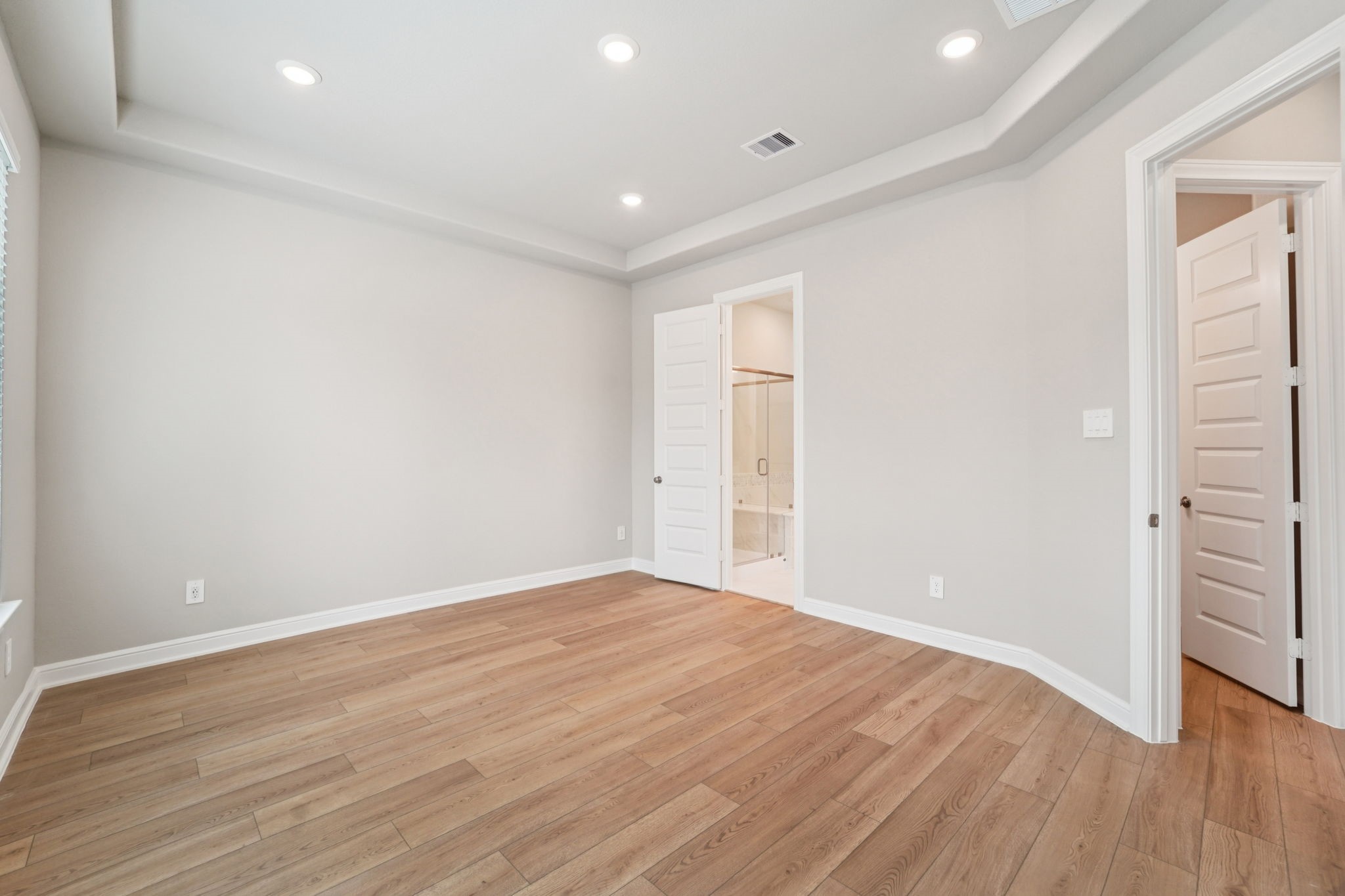 Photo is not of actual home, but is an inspirational photo of builder's model home and may depict options, furnishings, and/or decorator features that are not included.