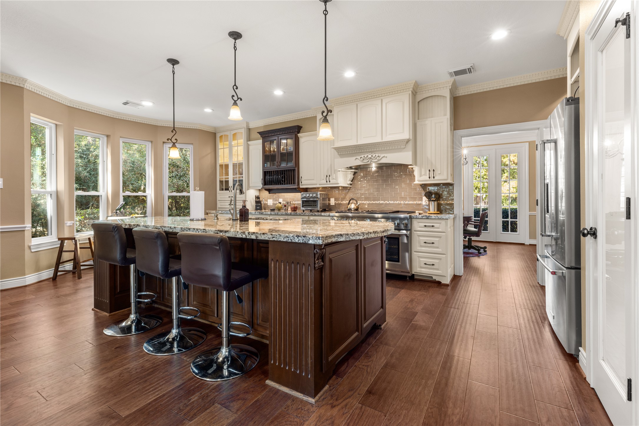Breakfast bar seating