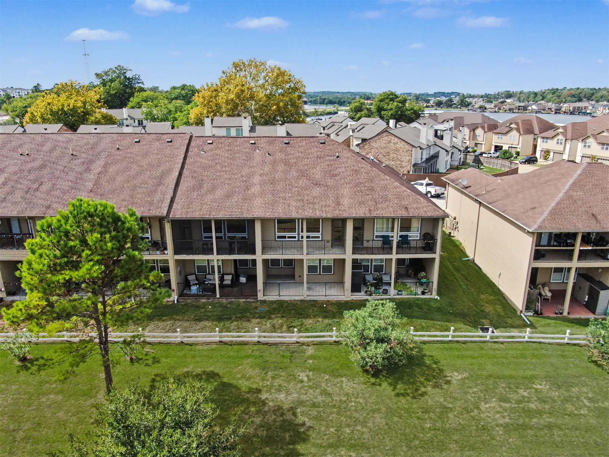 areal view of townhome complex back
