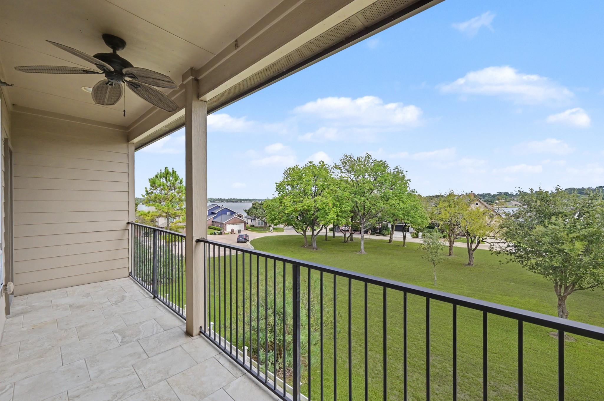 2nd floor balcony