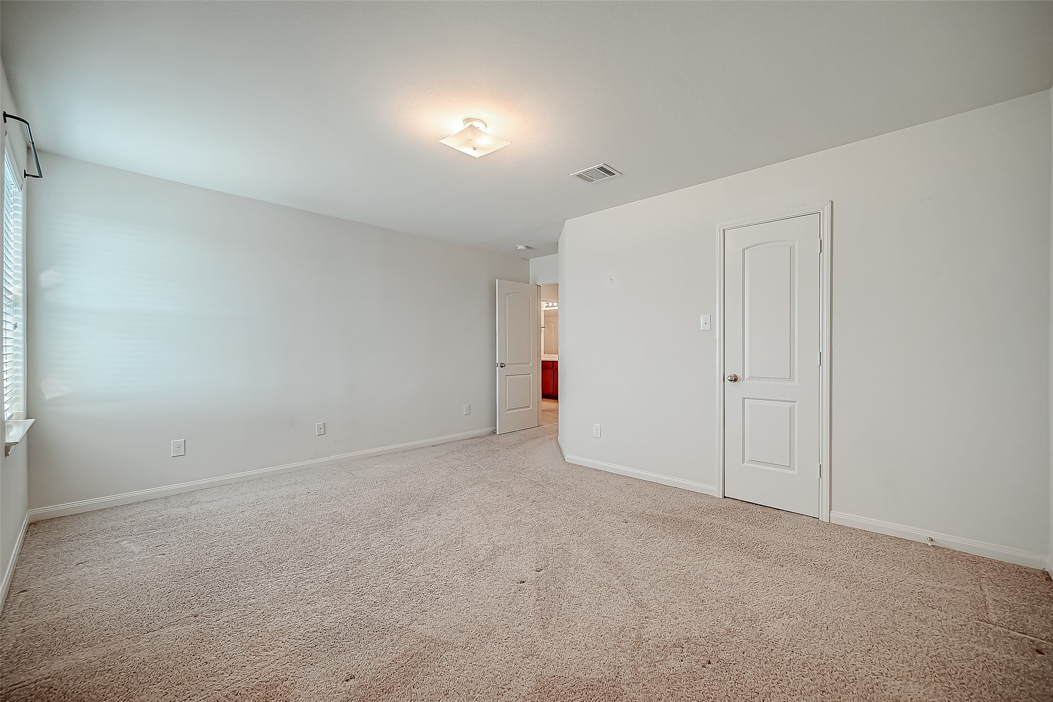 346 Apache Field Lane, La Marque, TX 77568