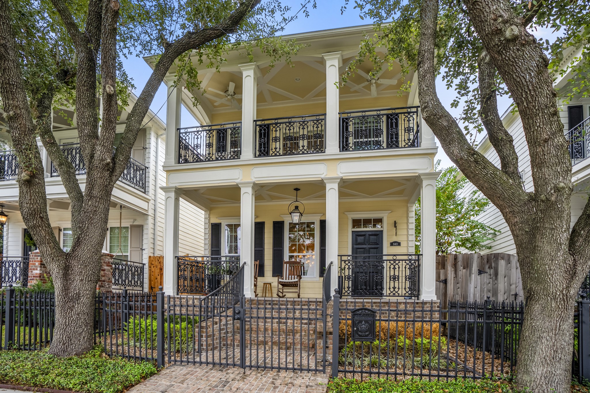 Welcome to 840 Tulane in the heart of the Heights. Two oversized balconies welcome you into this beautiful gated front yard. This adorable Victorian home has been loved and ready for new owners. Welcome to 840 Tulane in the heart of the Heights. Two oversized balconies welcome you into this beautiful gated front yard. This adorable Victorian home has been loved and ready for new owners.