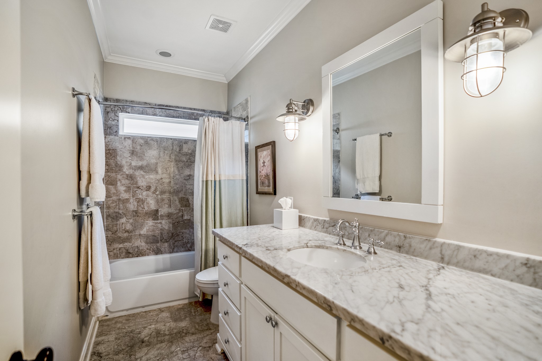 Hallway full bathroom.