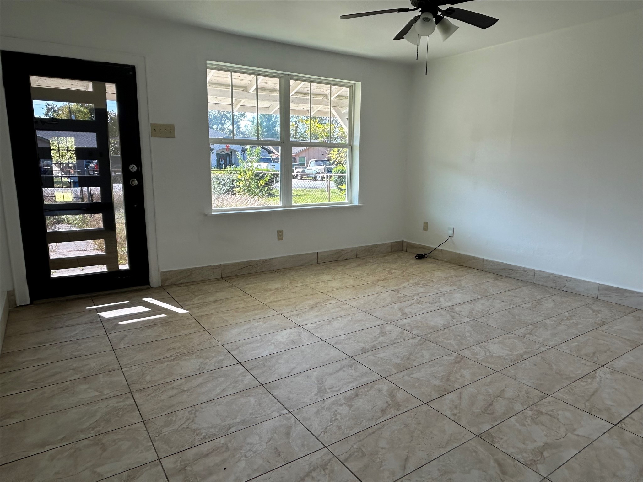 915 Avenue M, South Houston, TX 77587