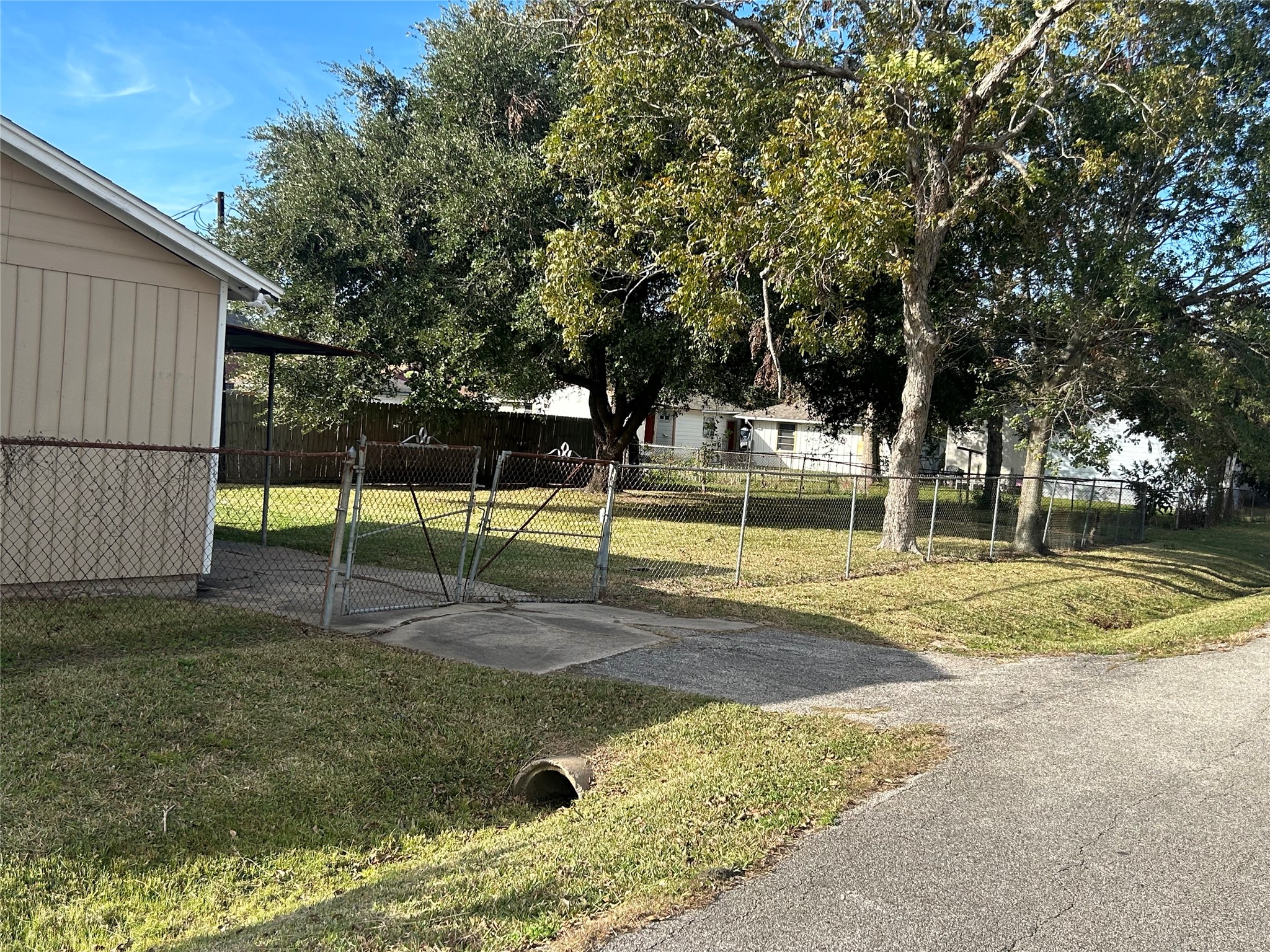915 Avenue M, South Houston, TX 77587