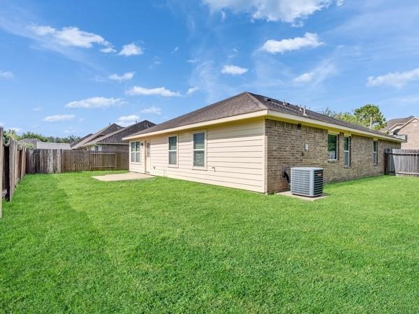 1519 Brook Hollow Drive Drive, Pearland, TX 77581