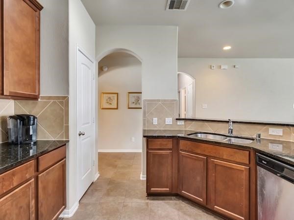 1519 Brook Hollow Drive Drive, Pearland, TX 77581