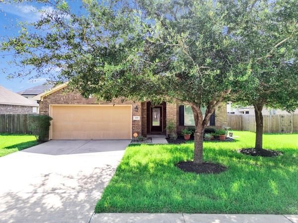1519 Brook Hollow Drive Drive, Pearland, TX 77581
