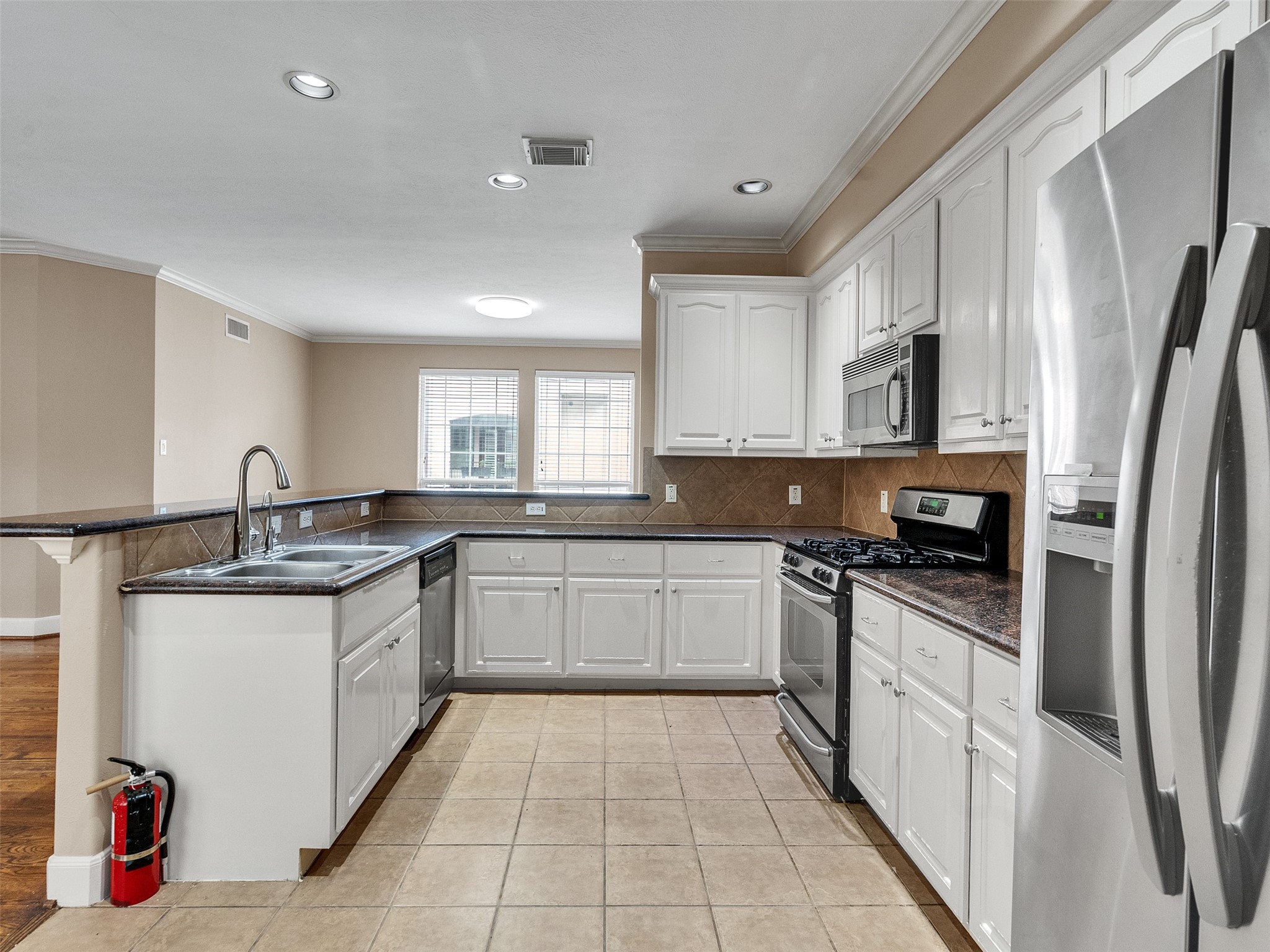 4319 Lillian Street, Houston, TX 77007