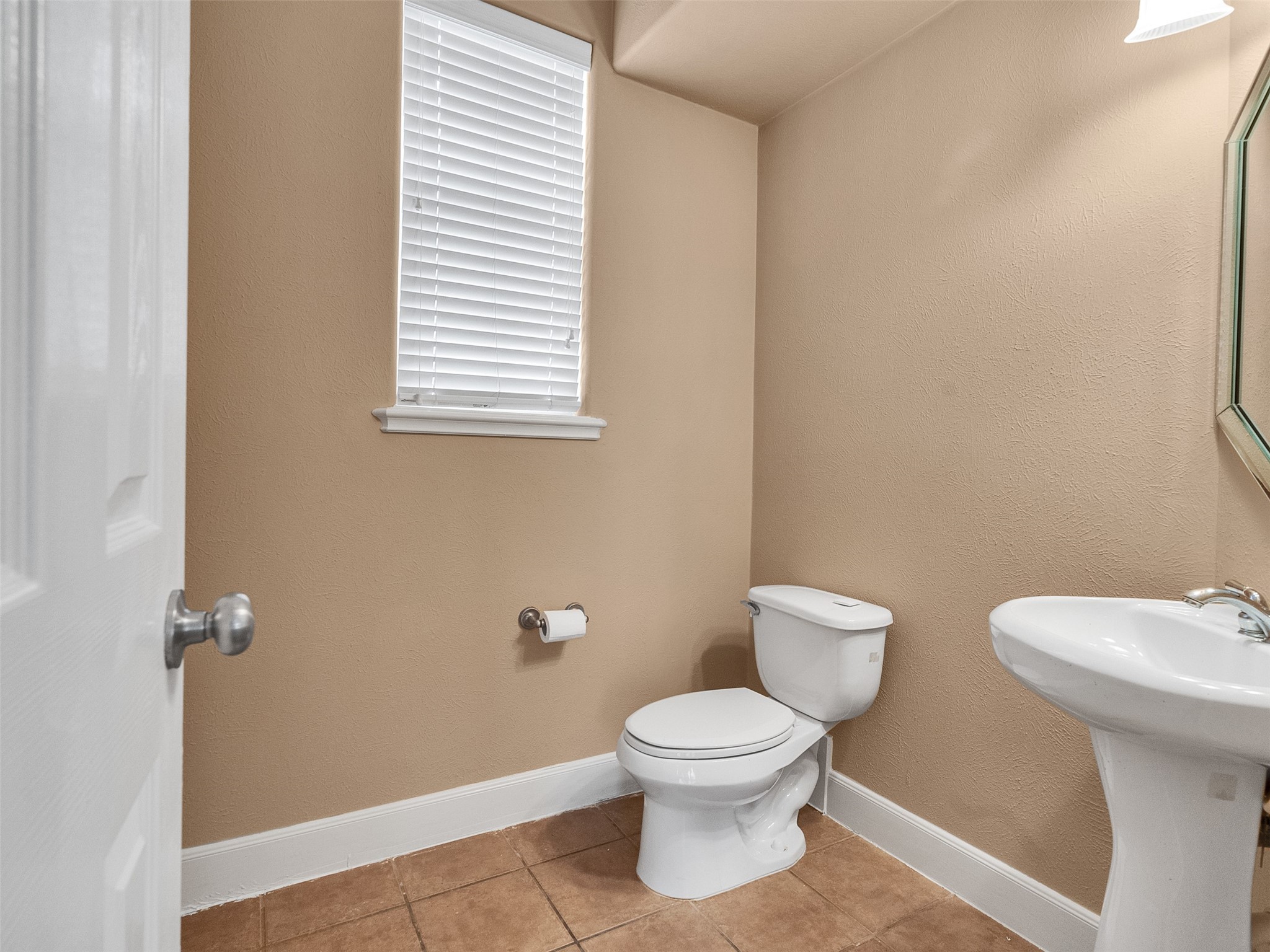 4319 Lillian Street, Houston, TX 77007
