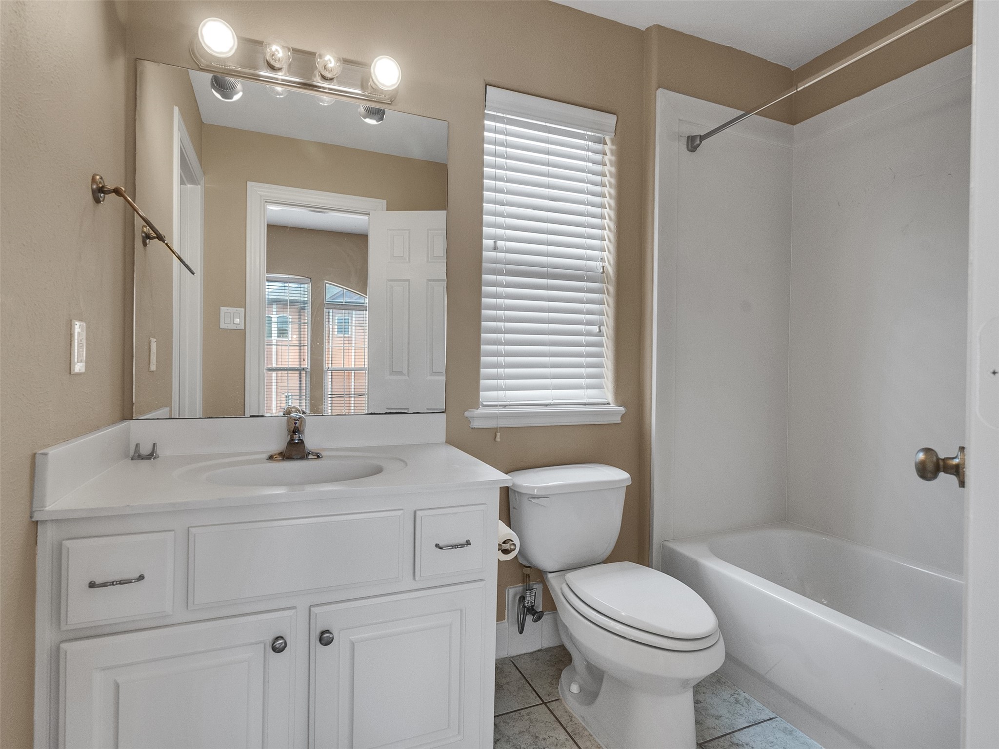 4319 Lillian Street, Houston, TX 77007