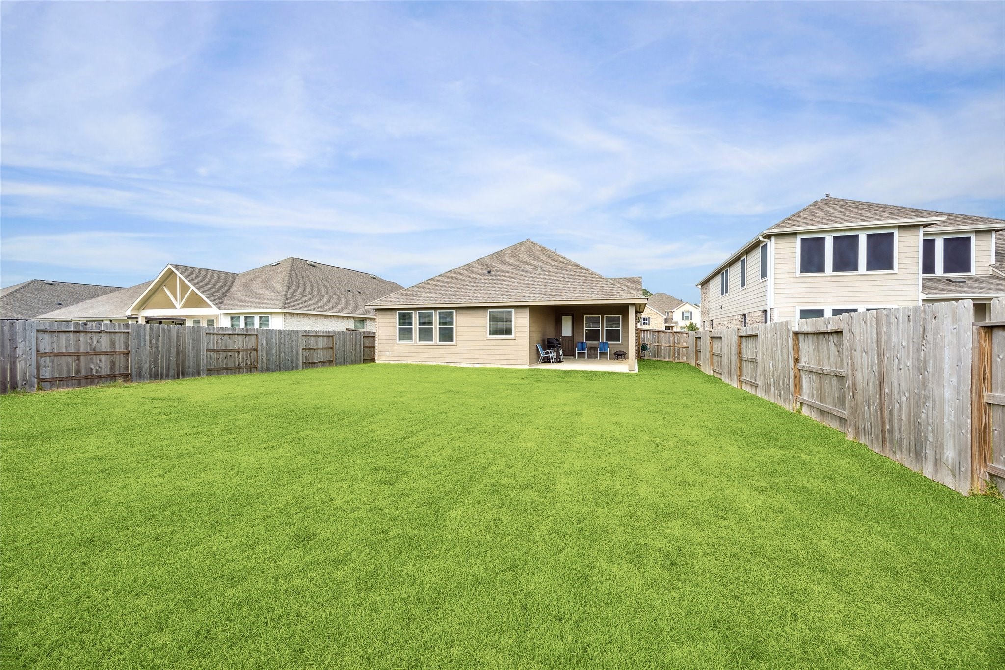 15303 Water Oak Way, Santa Fe, TX 77517