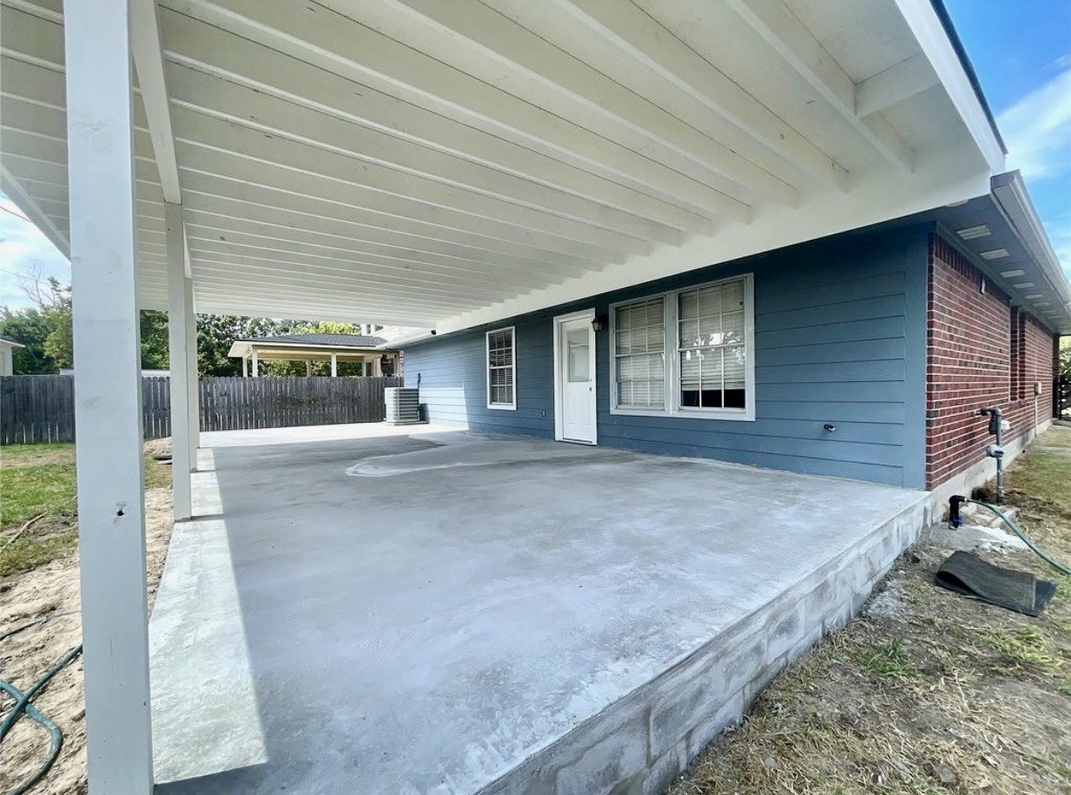 8010 Arrowhead Lane, Houston, TX 77075