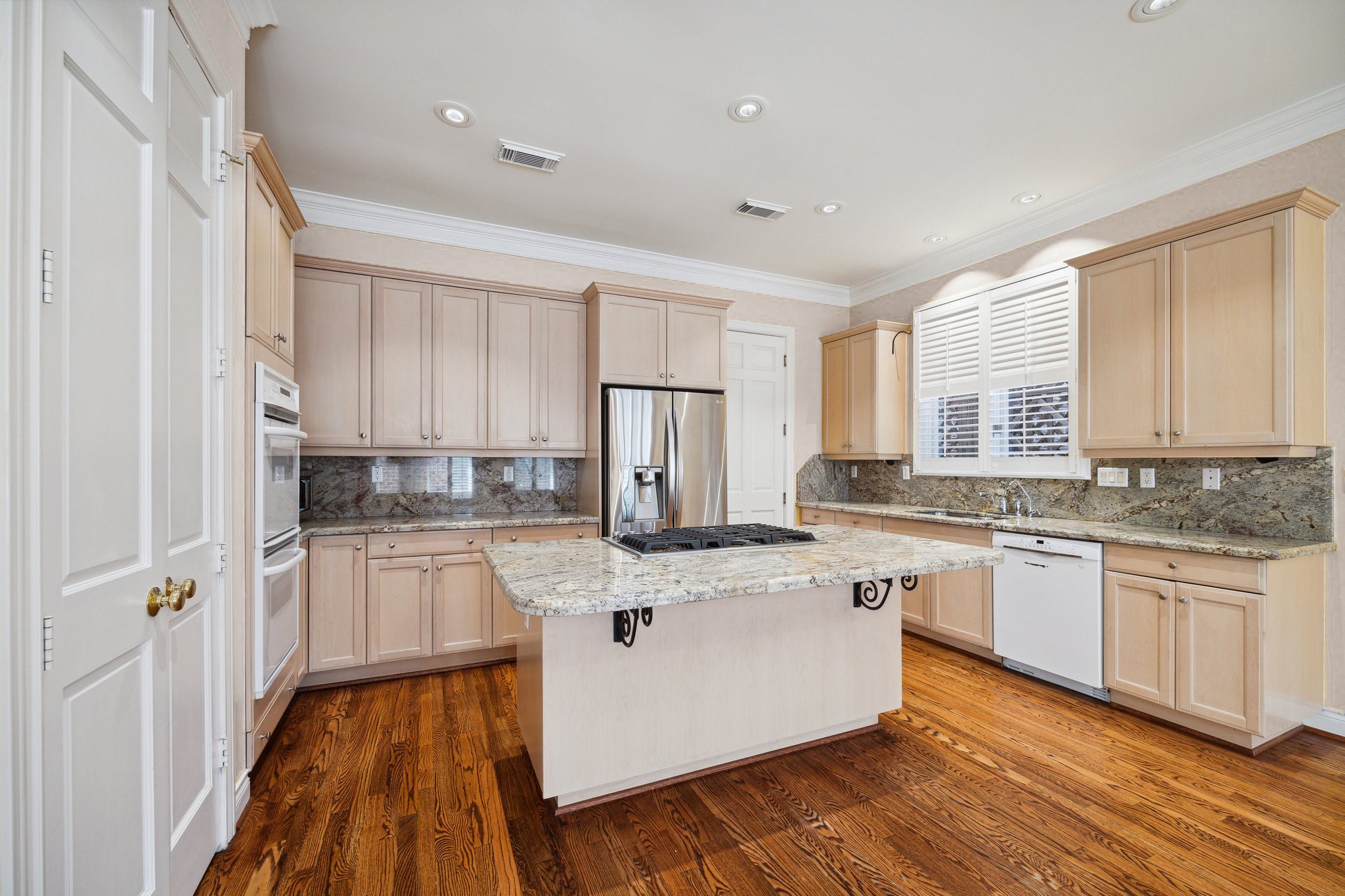 5747 Longmont Lane, Houston, TX 77057