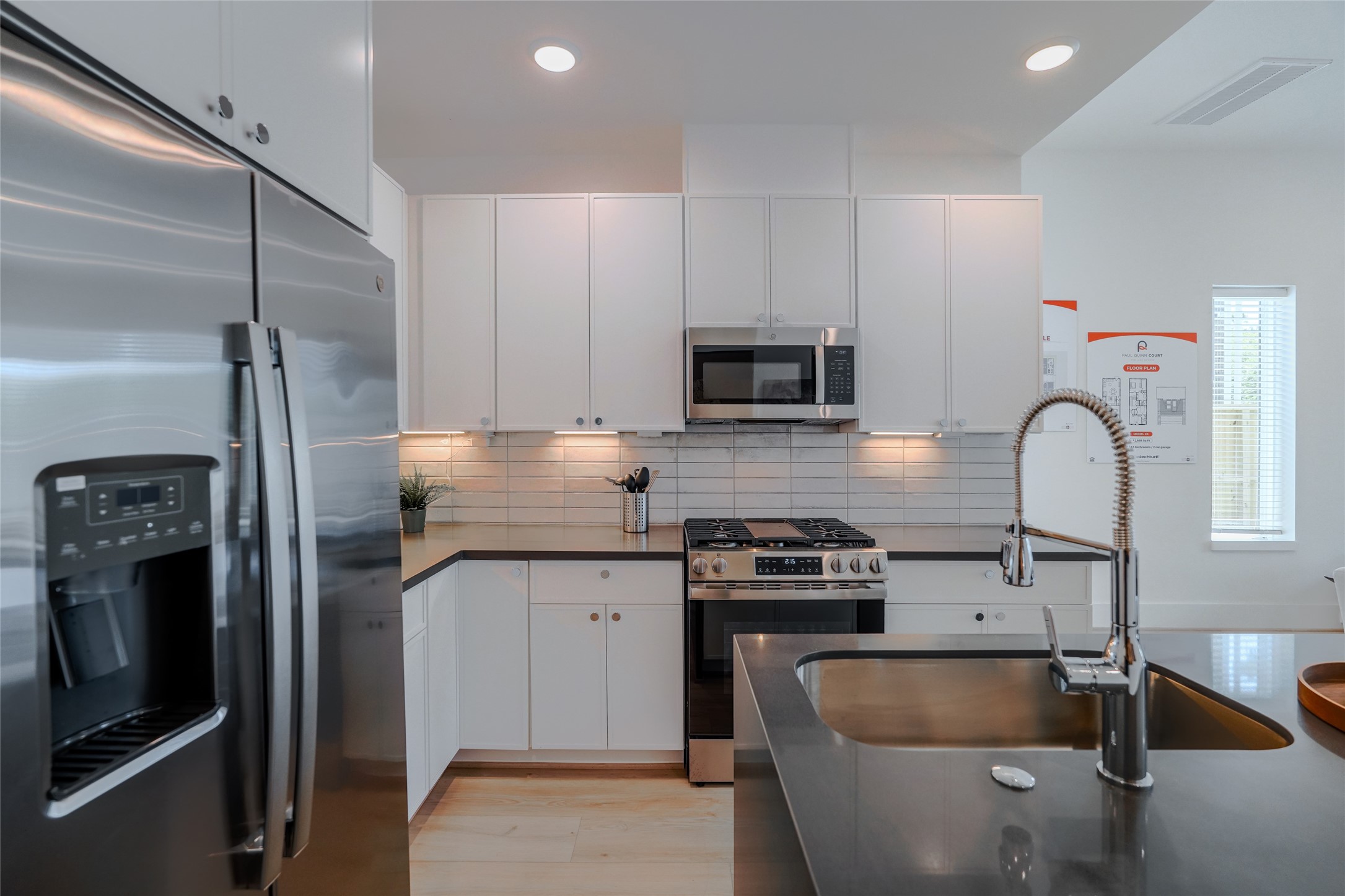 862 Paul Quinn Street, #B, Houston, TX 77091