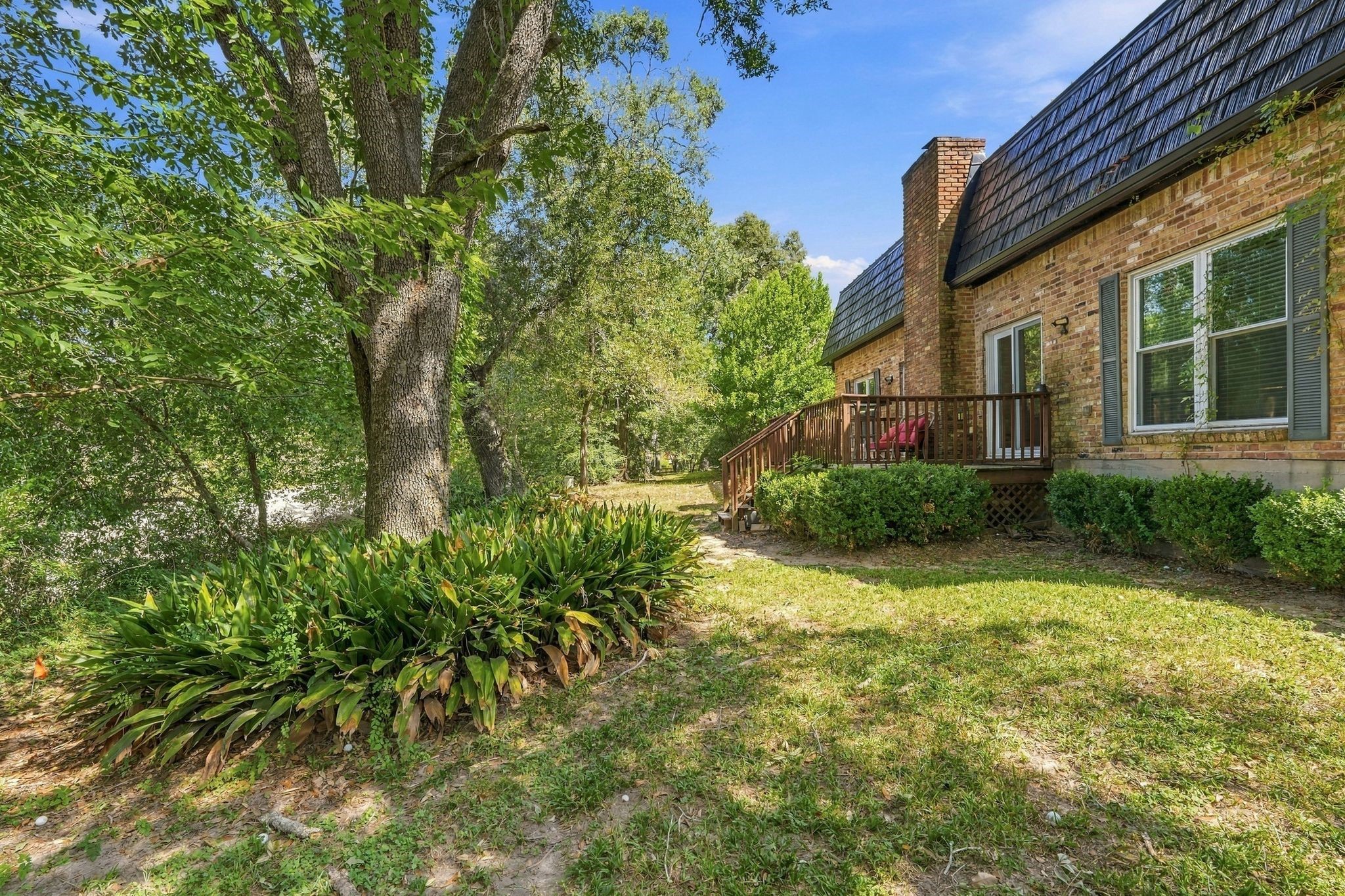 713 Palmer Drive, Conroe, TX 77302