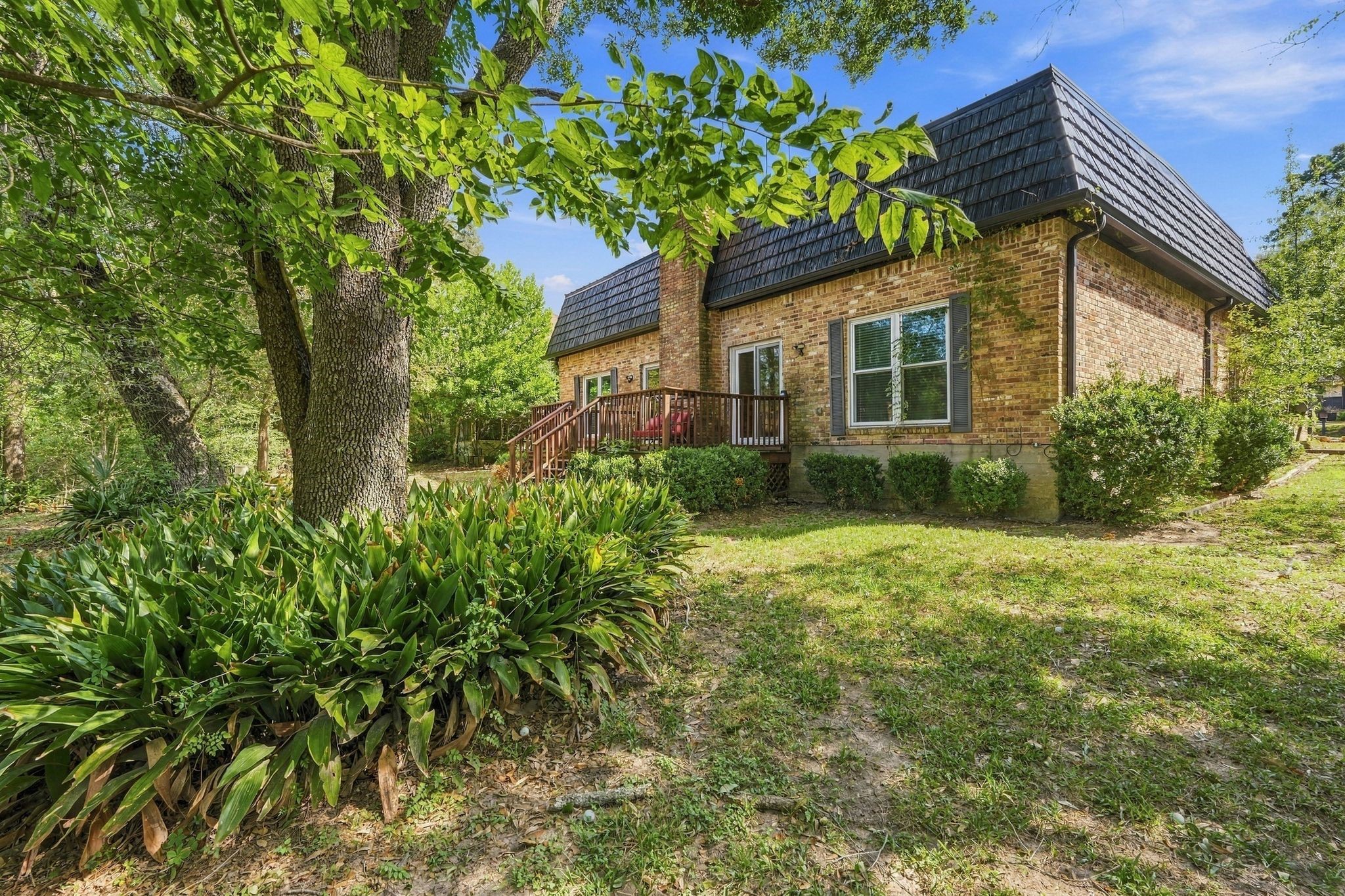 713 Palmer Drive, Conroe, TX 77302