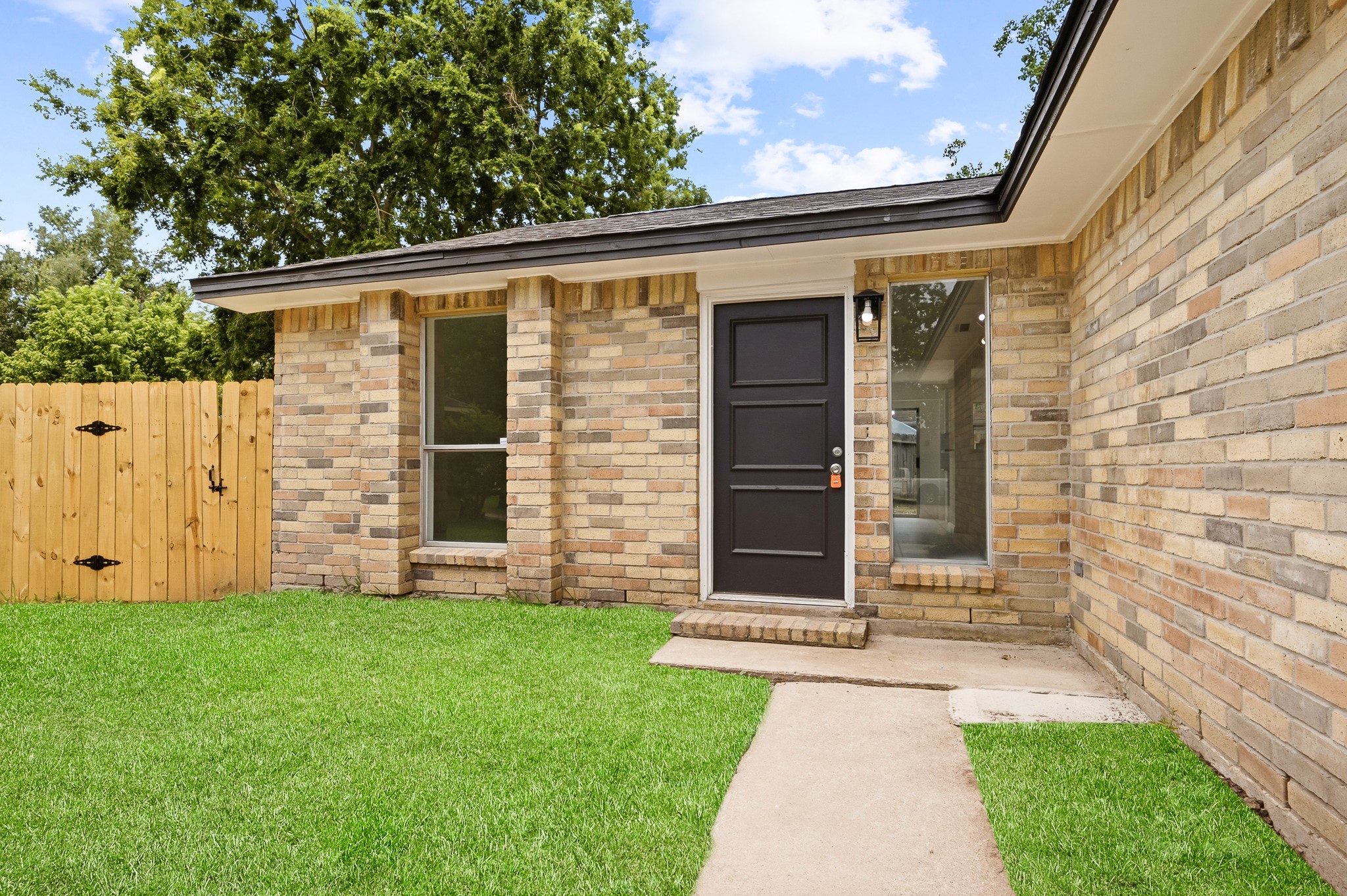 7310 Londres Drive, Houston, TX 77083