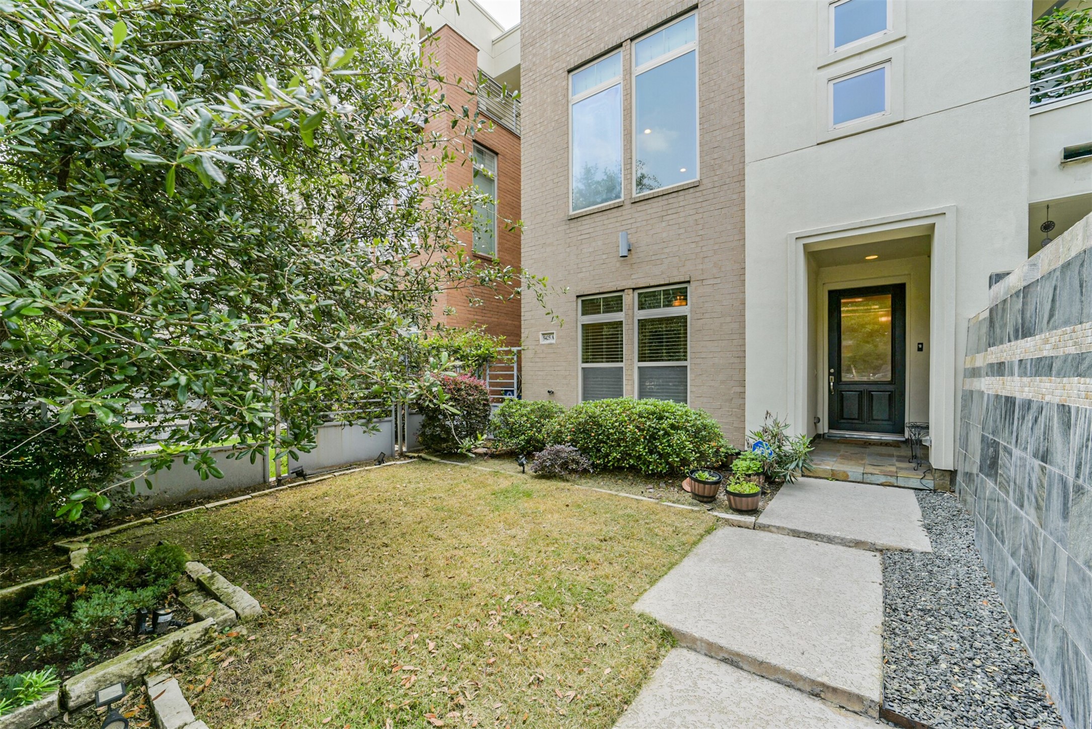 5425 Hidalgo Street, #A, Houston, TX 77056 5425 Hidalgo Street, #A, Houston, TX 77056