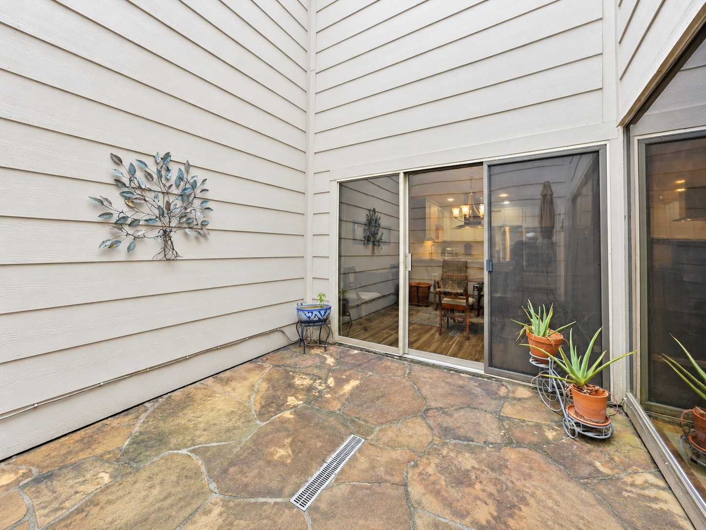 Private atrium is another highlight of this floor plan! Private atrium is another highlight of this floor plan!