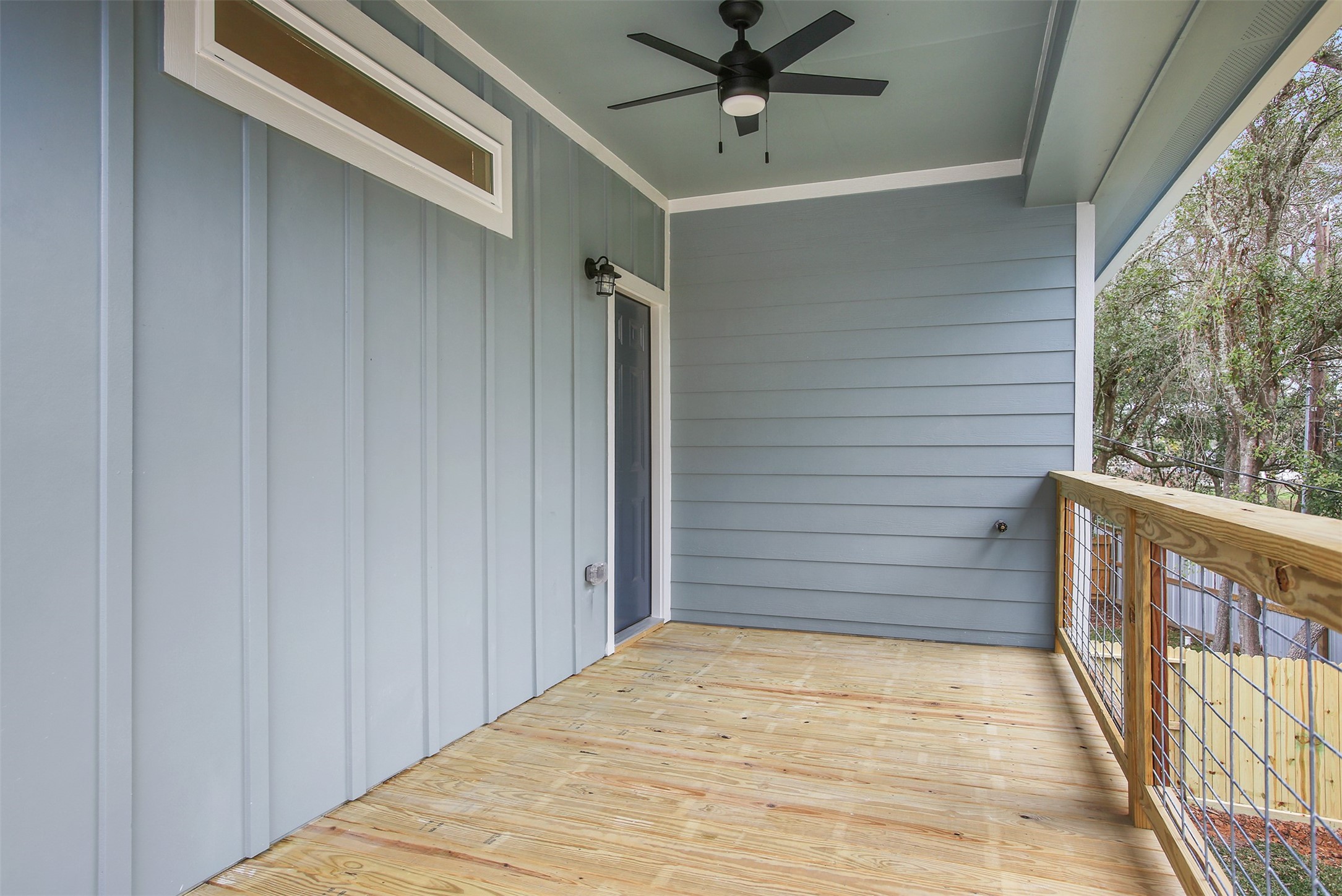 A second view of the upstairs back porch