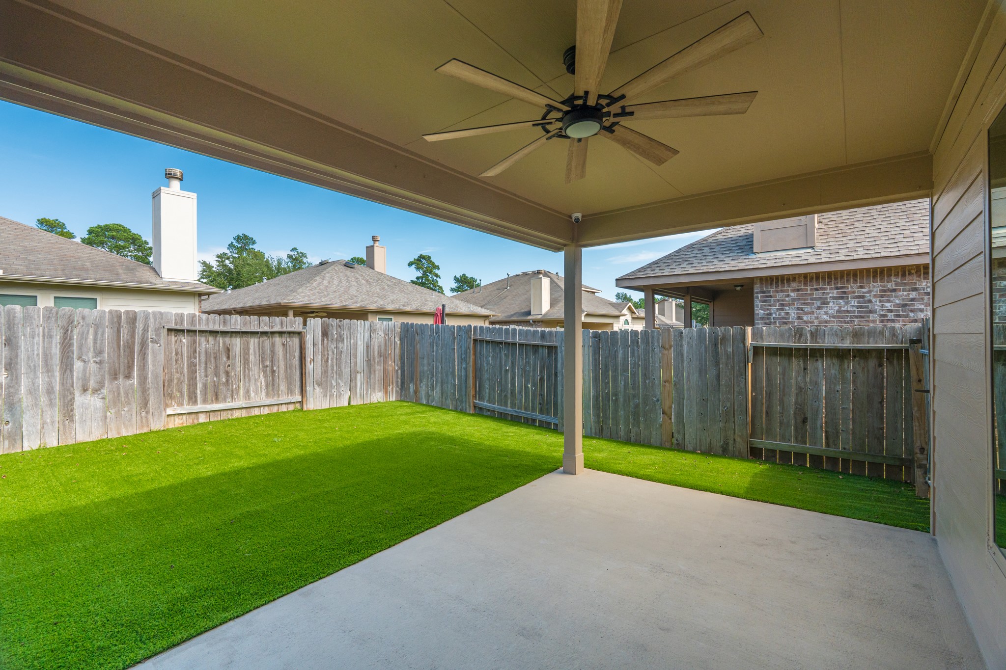8806 Alicia Drive, Tomball, TX 77375
