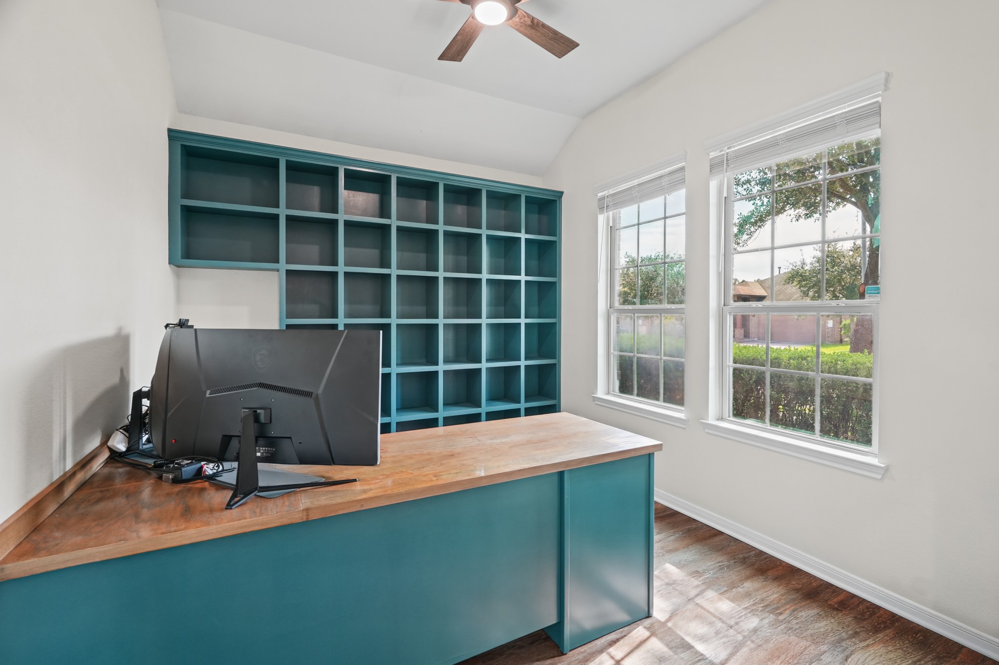 8806 Alicia Drive, Tomball, TX 77375