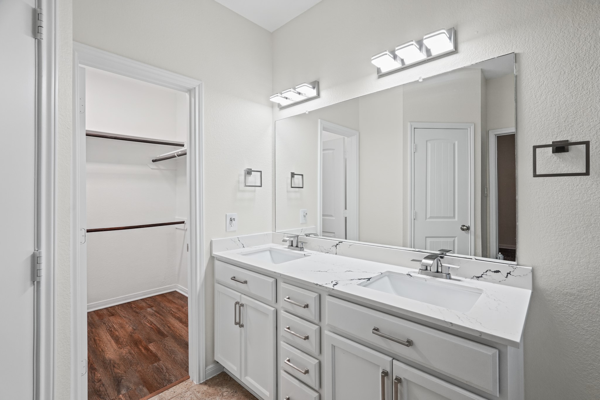 8806 Alicia Drive, Tomball, TX 77375