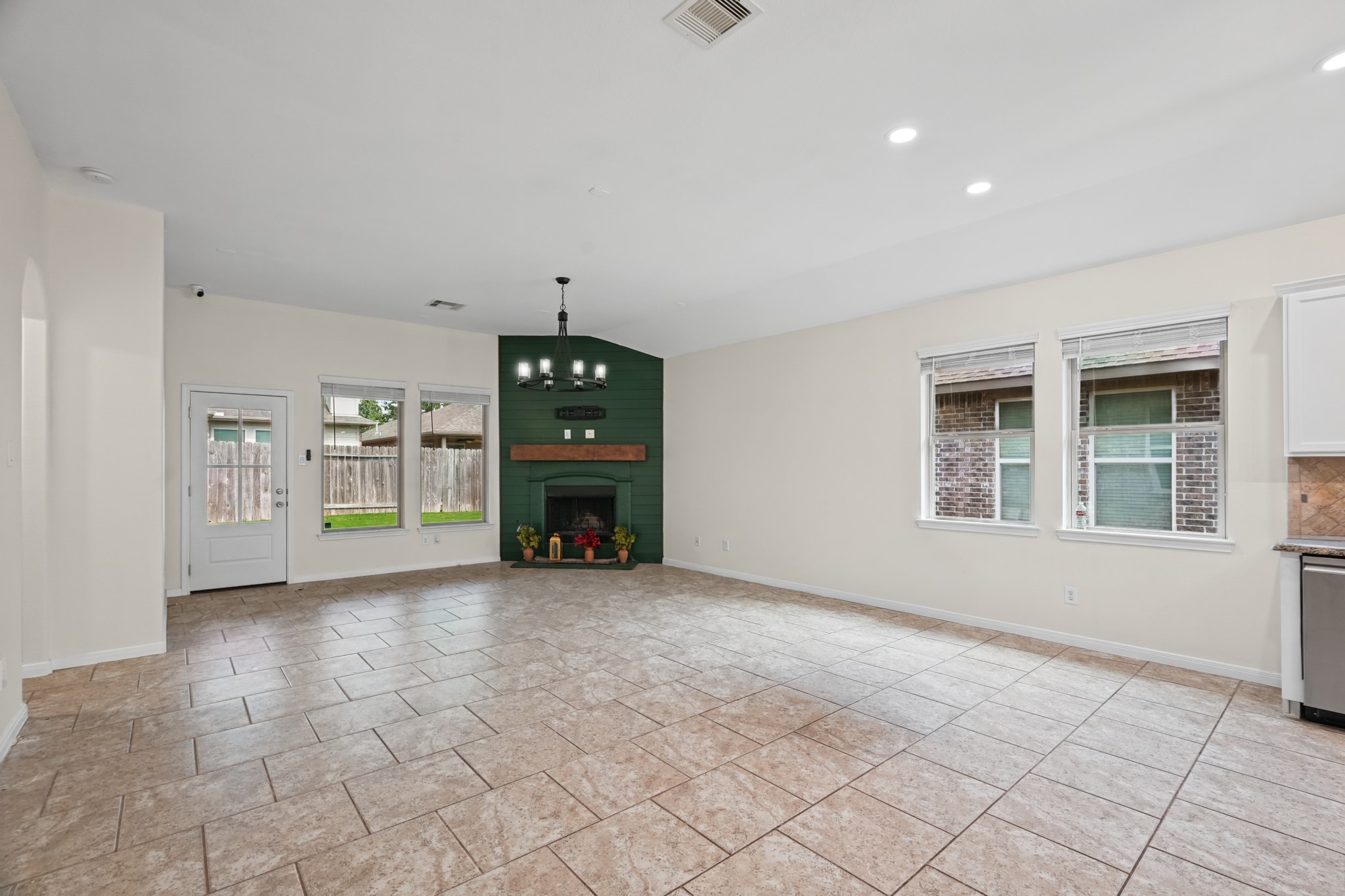 8806 Alicia Drive, Tomball, TX 77375