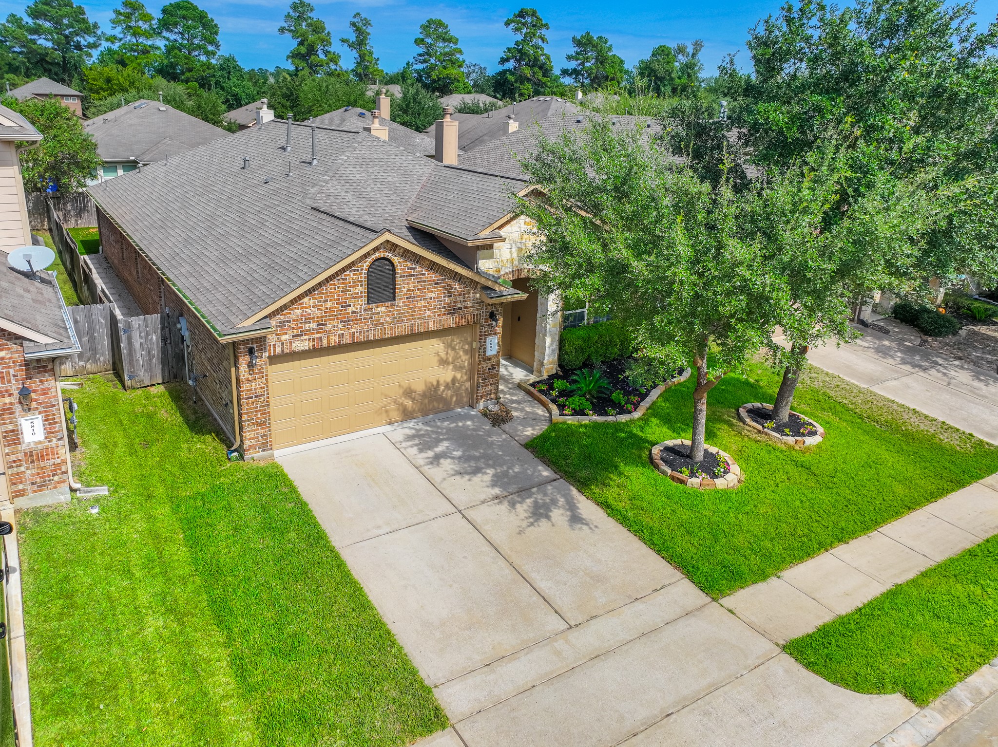8806 Alicia Drive, Tomball, TX 77375