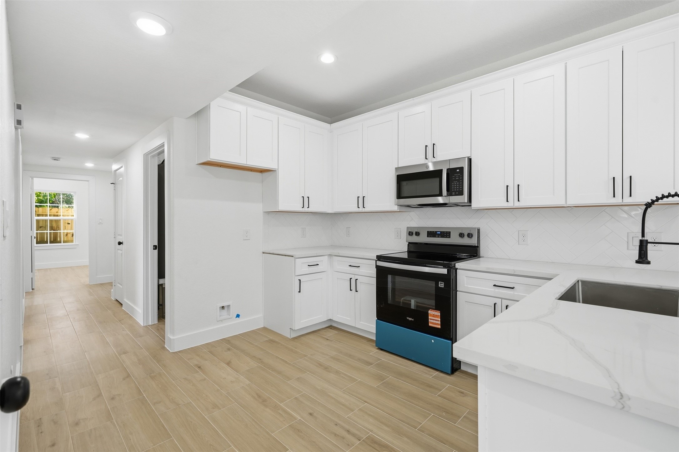 428 Rhode Island Street, Houston, TX 77029 428 Rhode Island Street, Houston, TX 77029