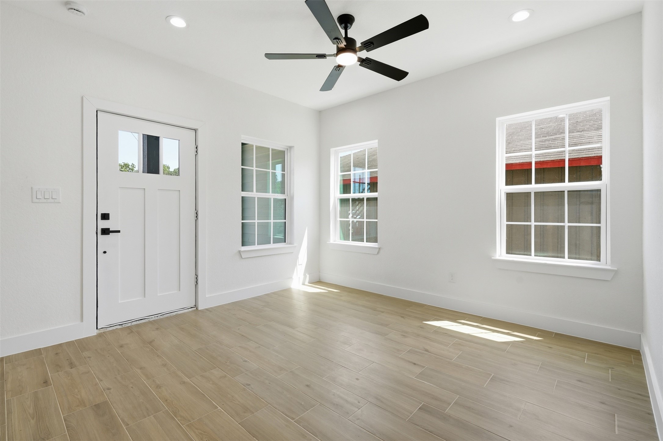 428 Rhode Island Street, Houston, TX 77029