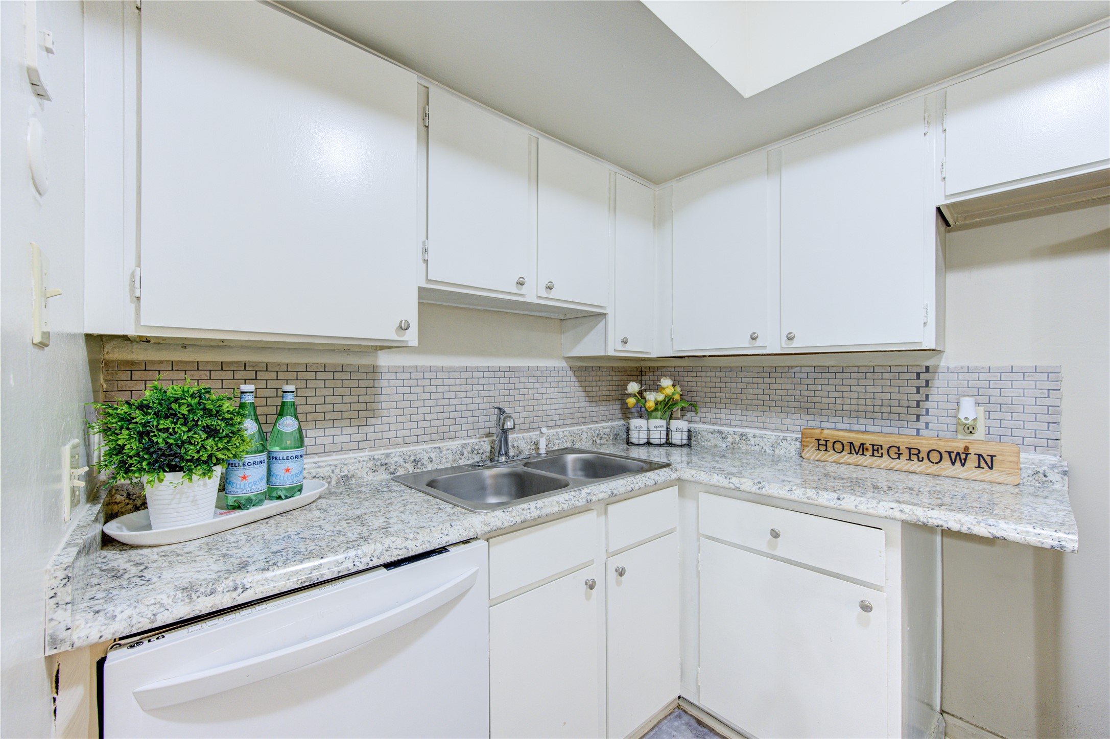 10811 Richmond Avenue, #50, Houston, TX 77042