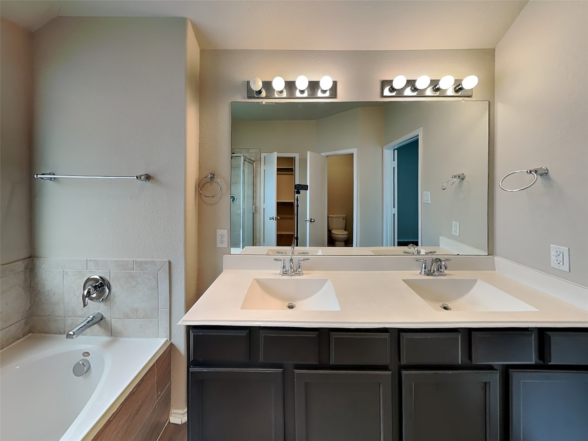 7335 Winter Song Drive, Magnolia, TX 77354