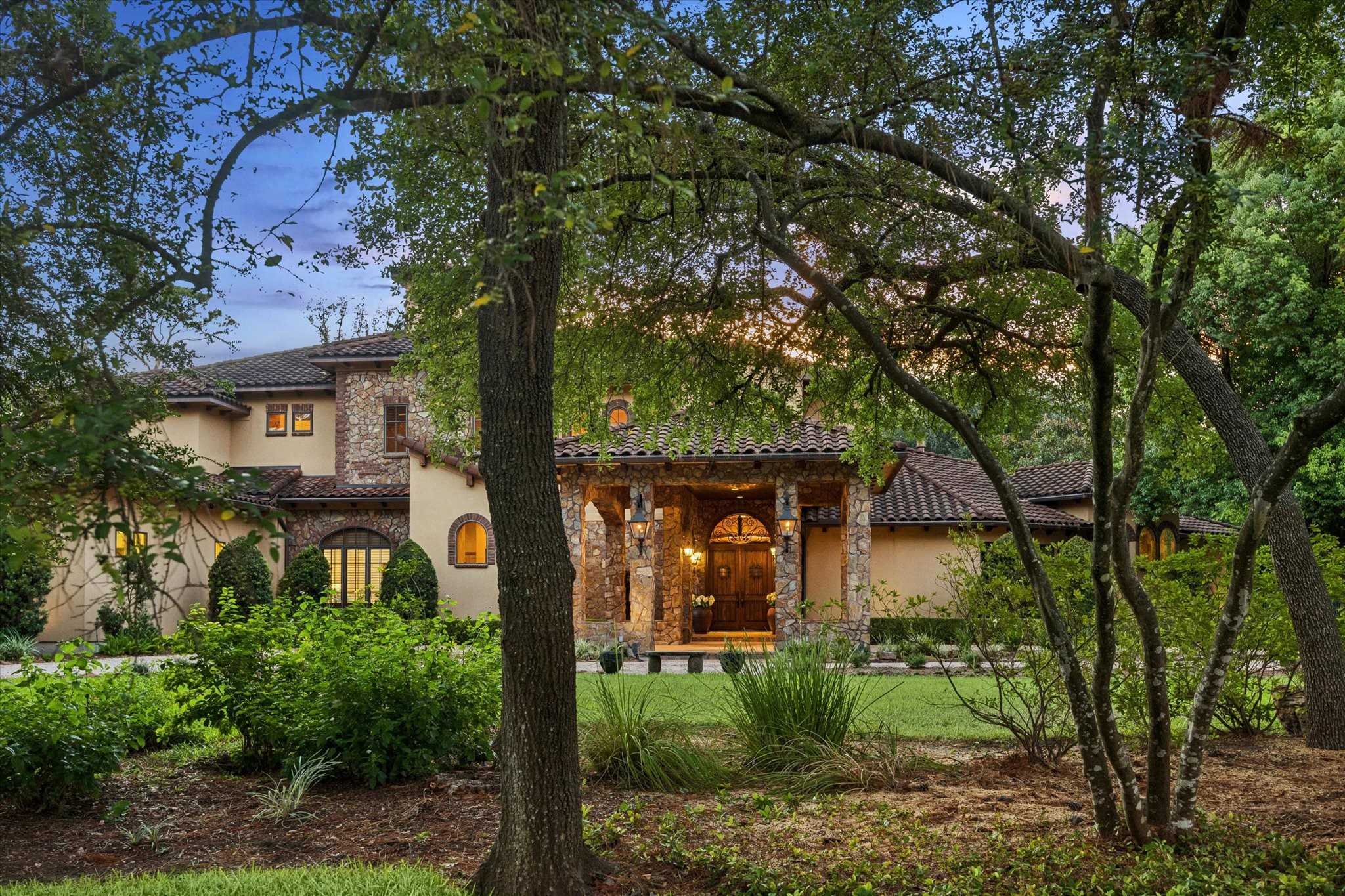 327 E Friar Tuck Lane, Houston, TX 77024 327 E Friar Tuck Lane, Houston, TX 77024