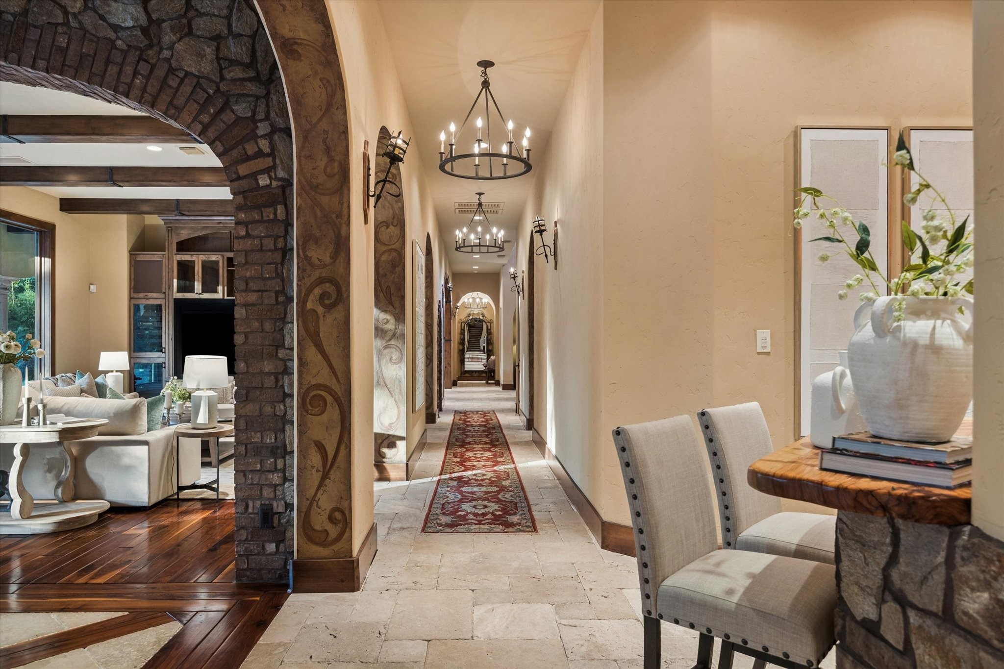 327 E Friar Tuck Lane, Houston, TX 77024