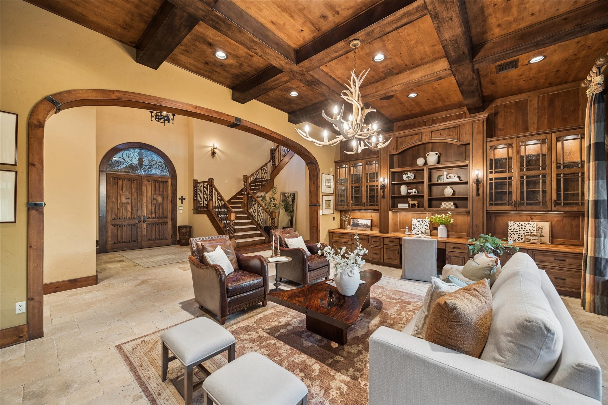 327 E Friar Tuck Lane, Houston, TX 77024