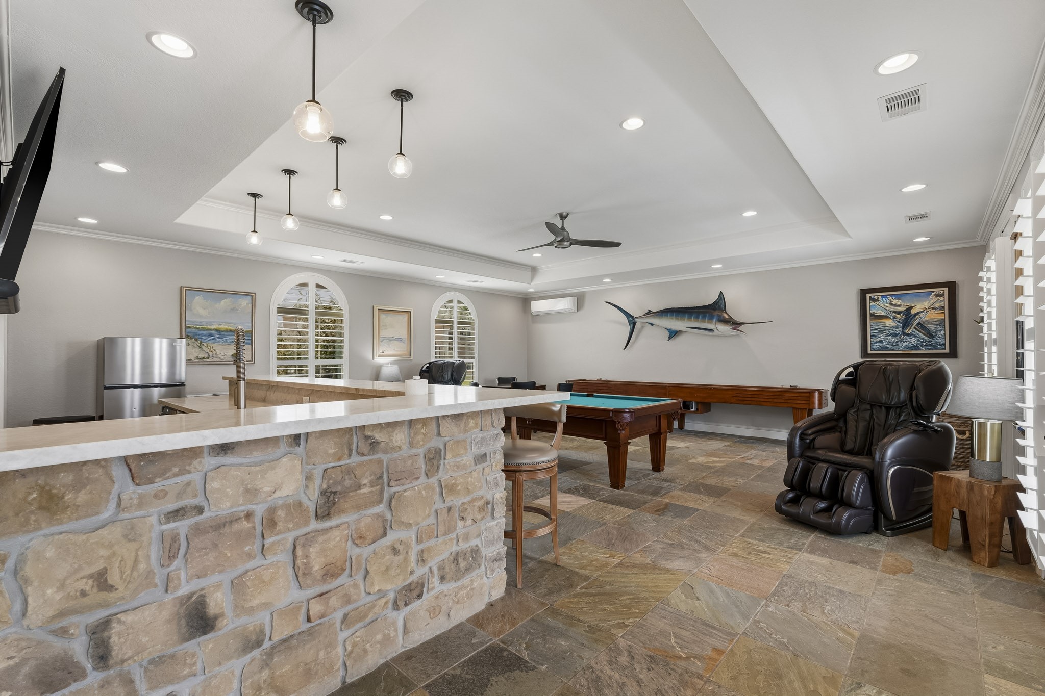 Pool house
