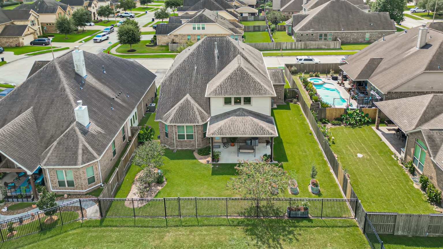 6258 Murphy Wood Drive, League City, TX 77573