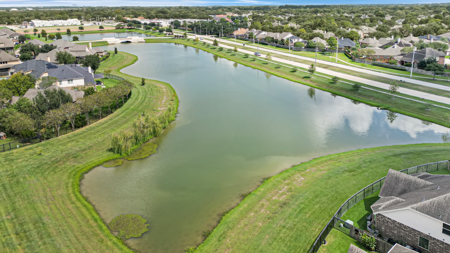 6258 Murphy Wood Drive, League City, TX 77573
