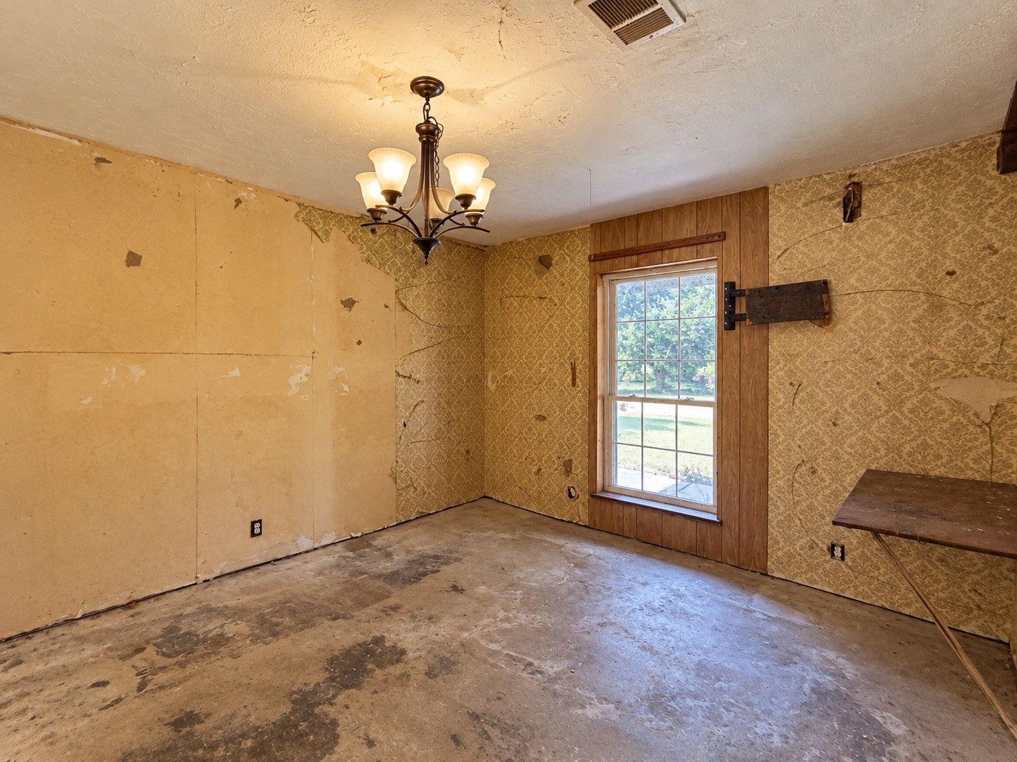 13910 Calhoun Road, Conroe, TX 77302