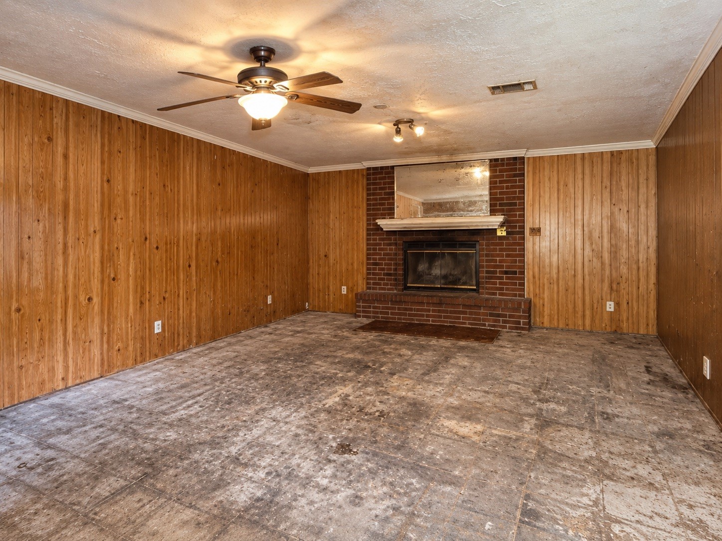 13910 Calhoun Road, Conroe, TX 77302