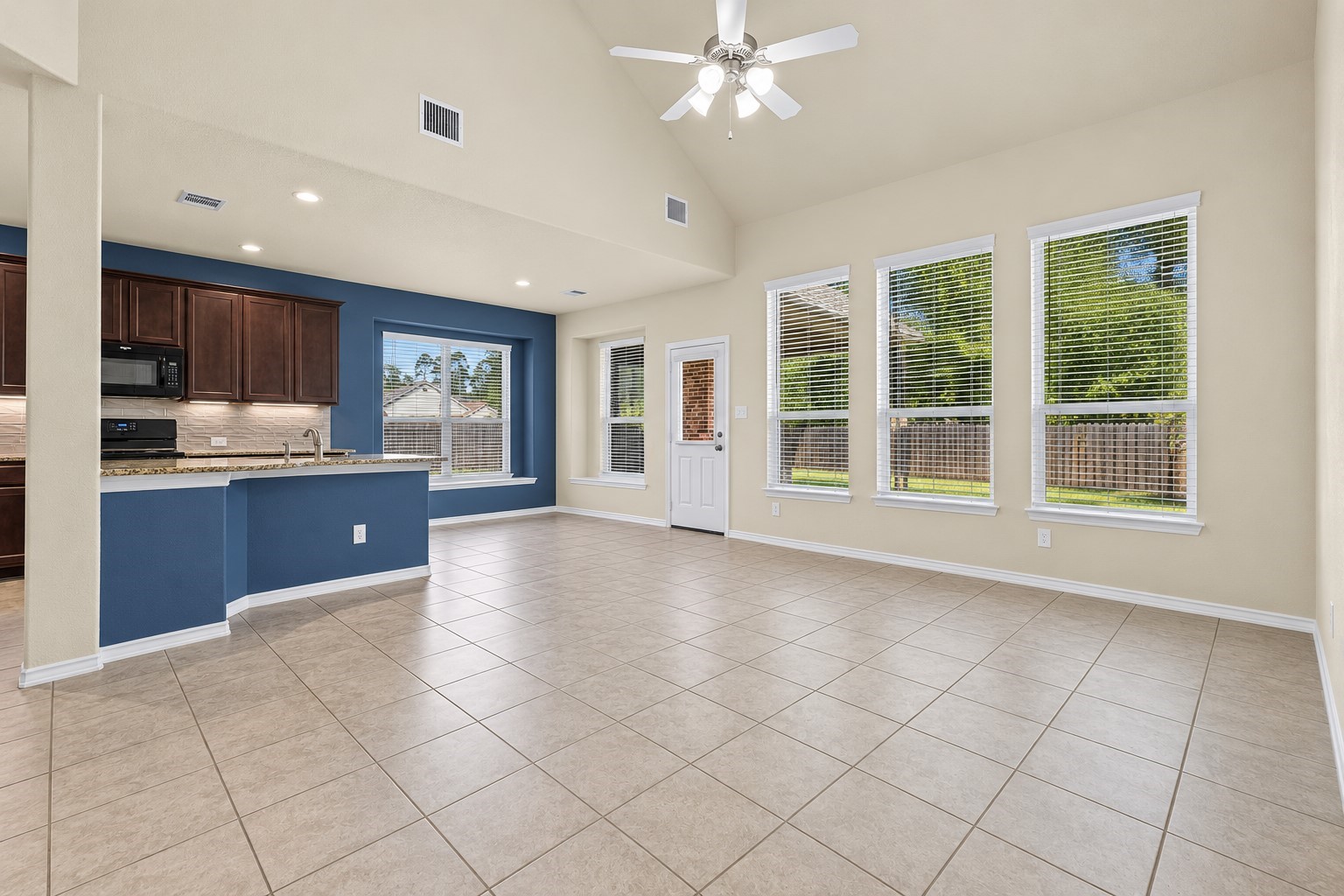 Beautifully designed open-concept layout seamlessly connecting the kitchen and living areas, with an inviting breakfast nookperfect for morning coffee, everyday dining, and memorable gatherings! Beautifully designed open-concept layout seamlessly connecting the kitchen and living areas, with an inviting breakfast nookperfect for morning coffee, everyday dining, and memorable gatherings!
