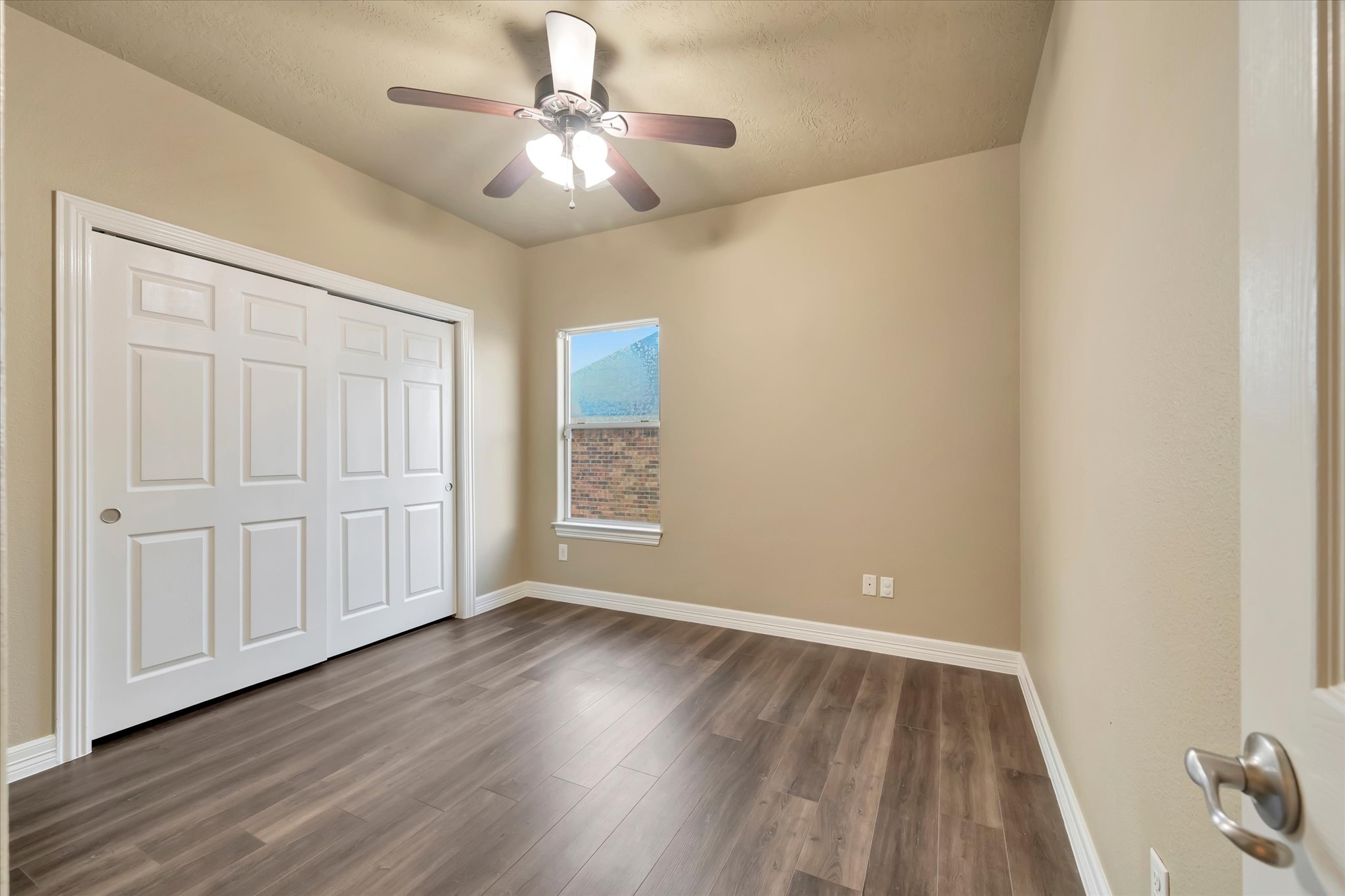 2515 Montclair Court, League City, TX 77573