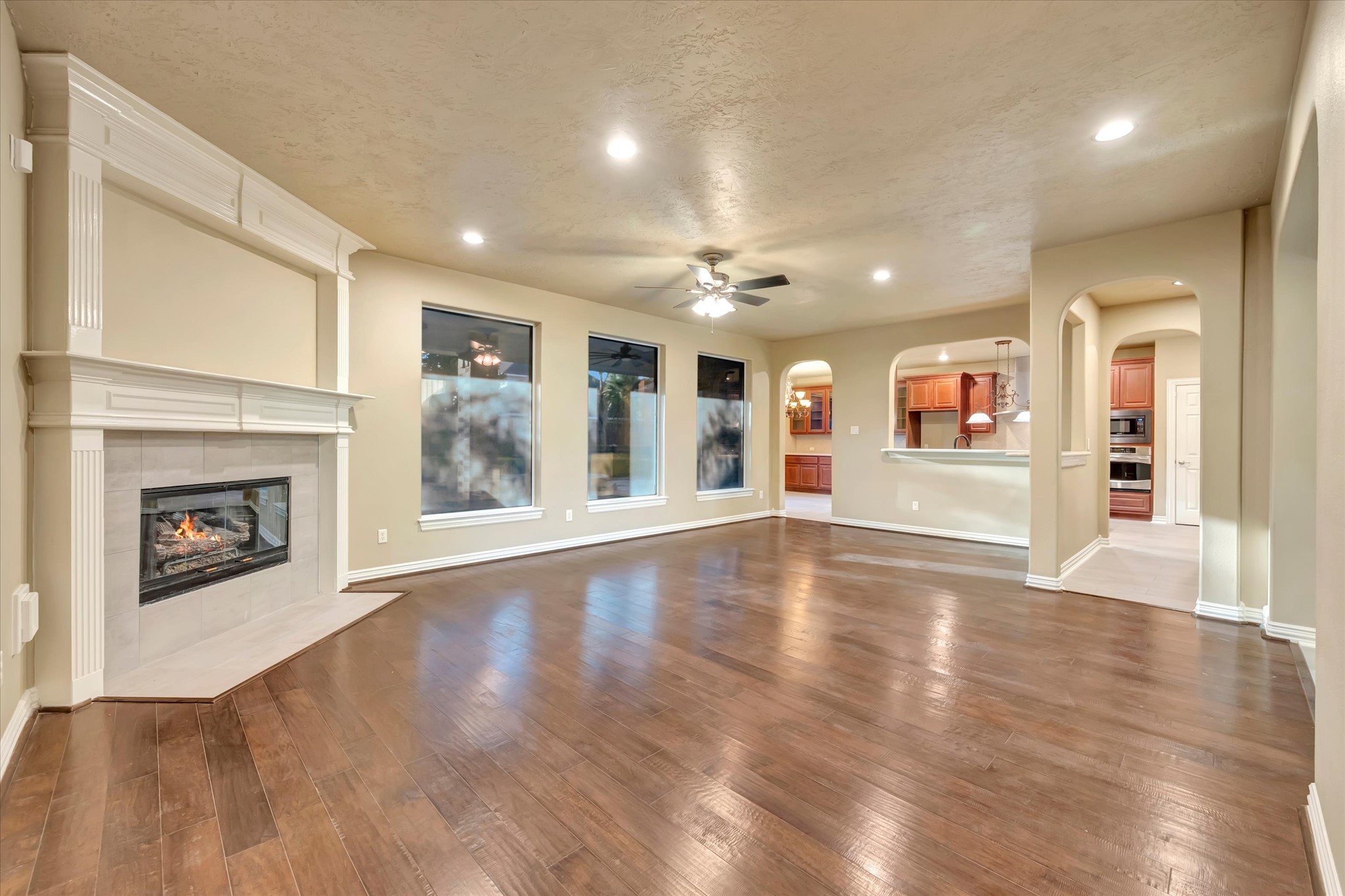 2515 Montclair Court, League City, TX 77573