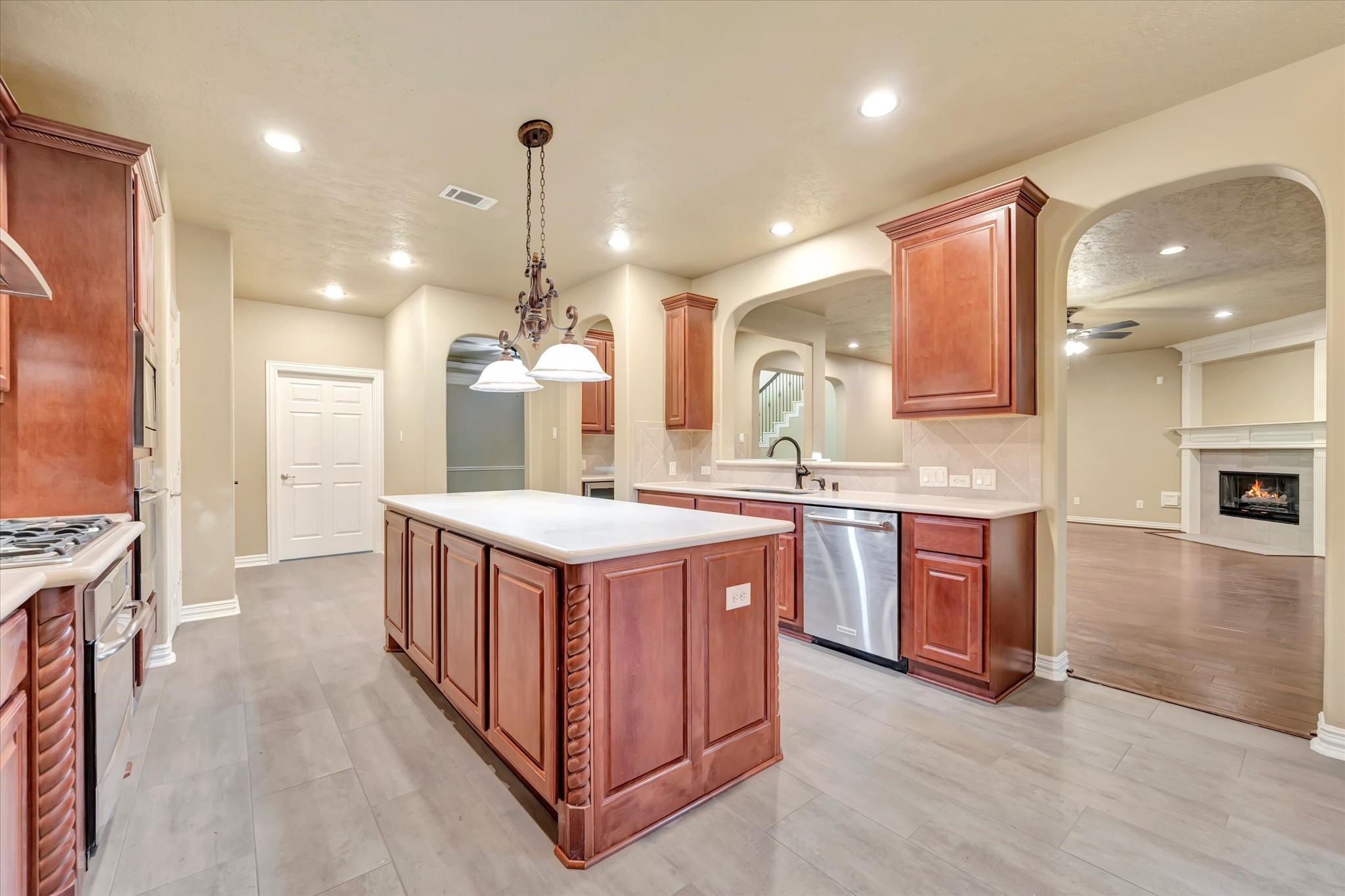 2515 Montclair Court, League City, TX 77573