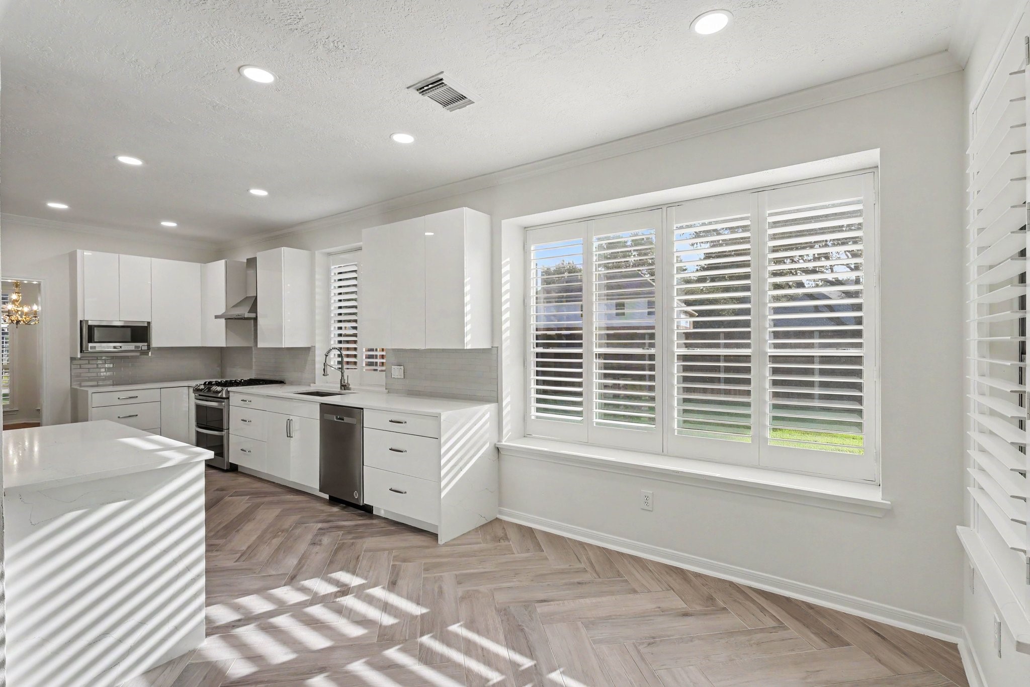 Breakfast nook.