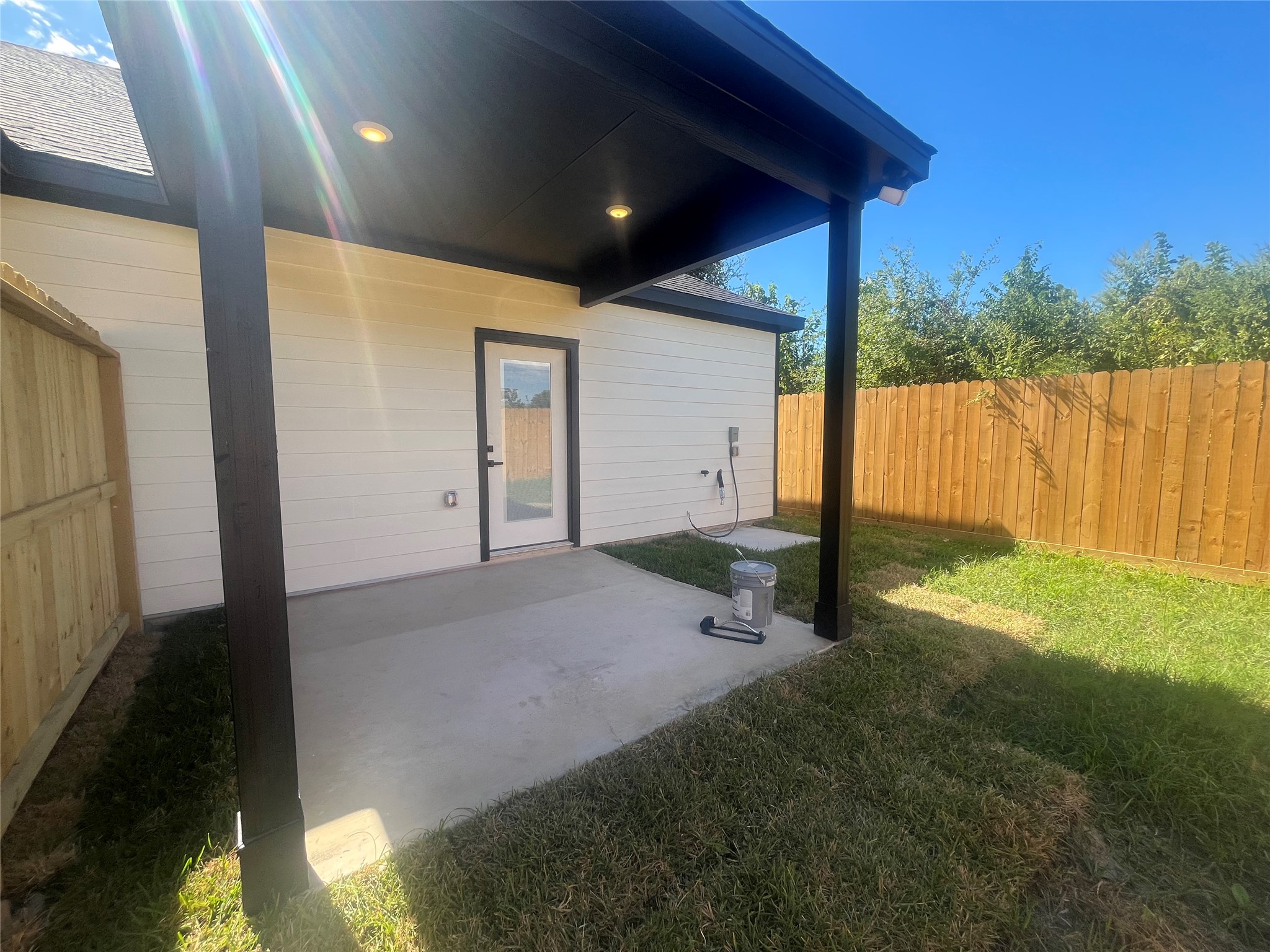 2034 Ferguson Way Unit B Covered Patio