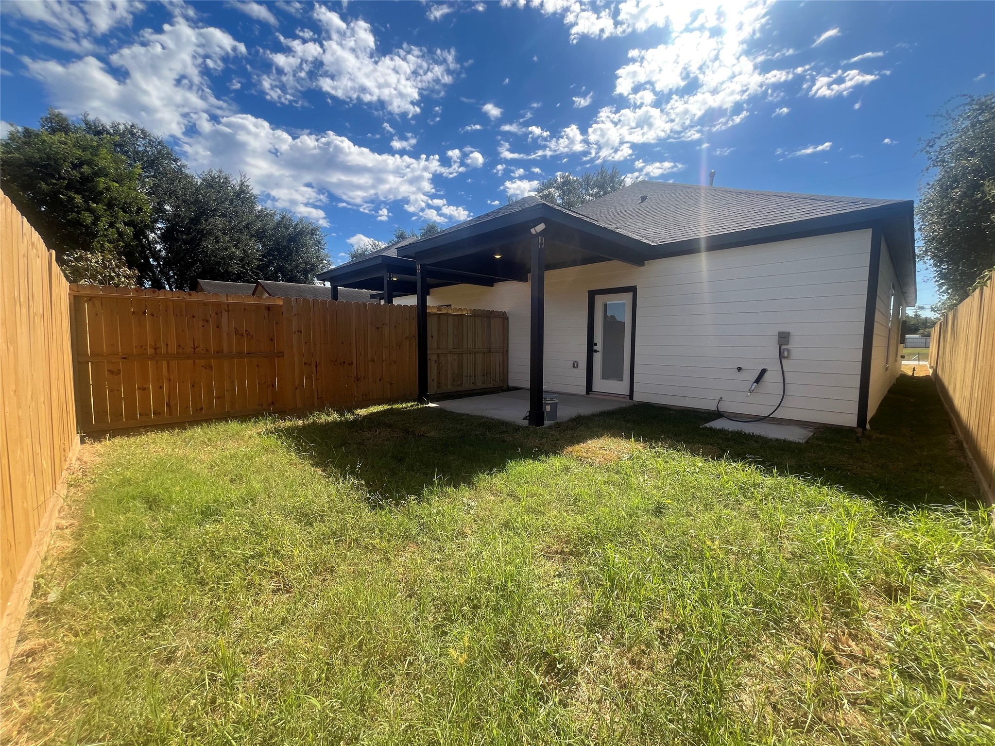2034 Ferguson Way Unit B Backyard