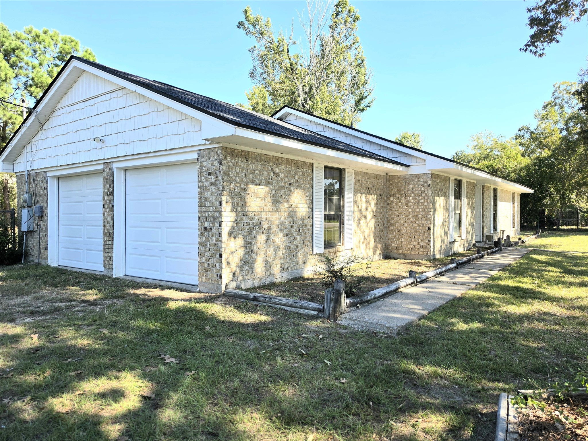602 Airline Drive, Conroe, TX 77301